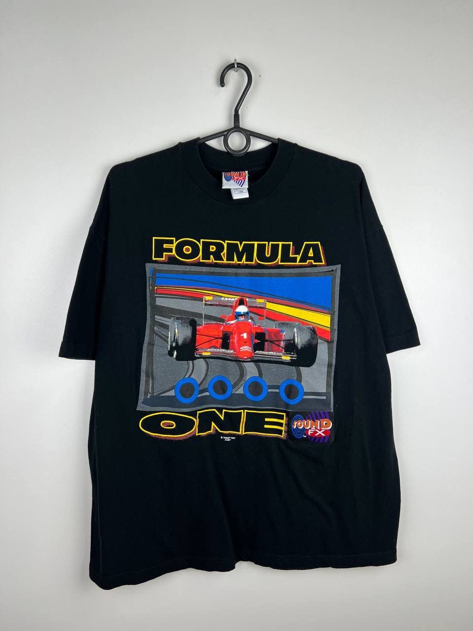 Vintage Formula 1 1997 racing car vintage t-shirts size XL Size US XL / EU 56 / 4 - 1 Thumbnail