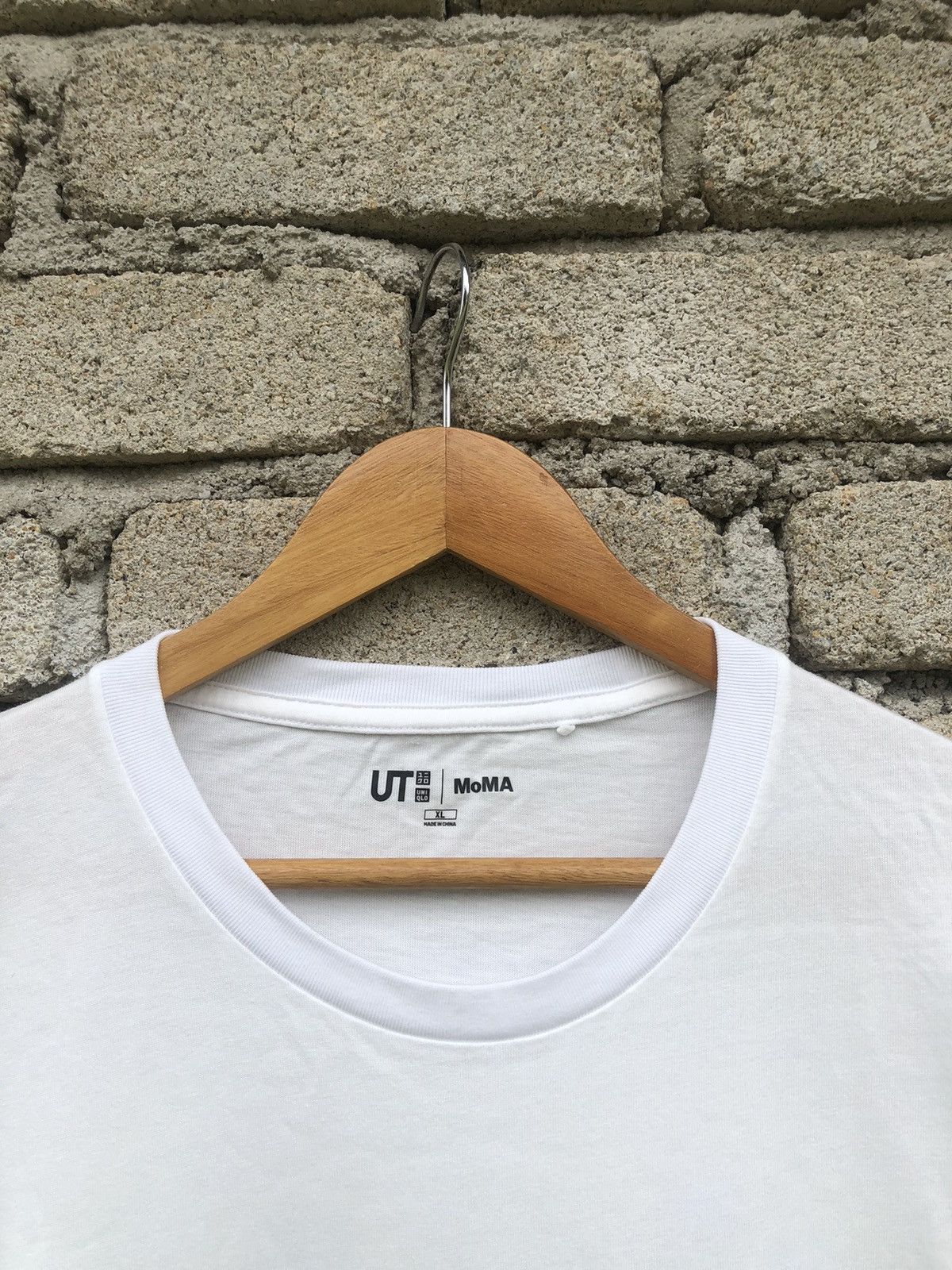 Japanese Brand UT X MoMA Vincent Van Gogh Art Tshirt Size US XL / EU 56 / 4 - 7 Thumbnail