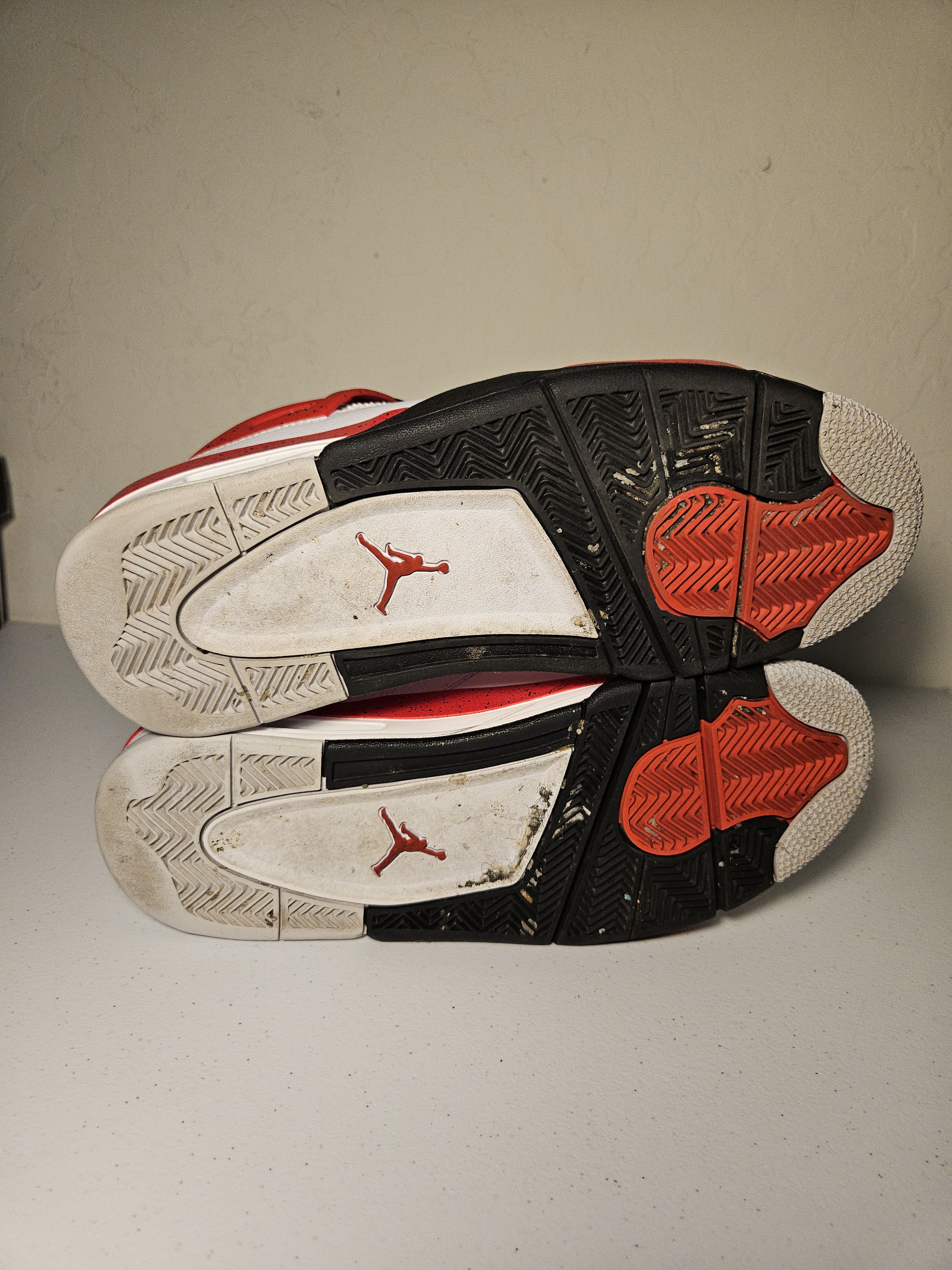 Jordan Brand Size 9 - Red Cement Jordan 4's Size US 9 / EU 42 - 6 Thumbnail