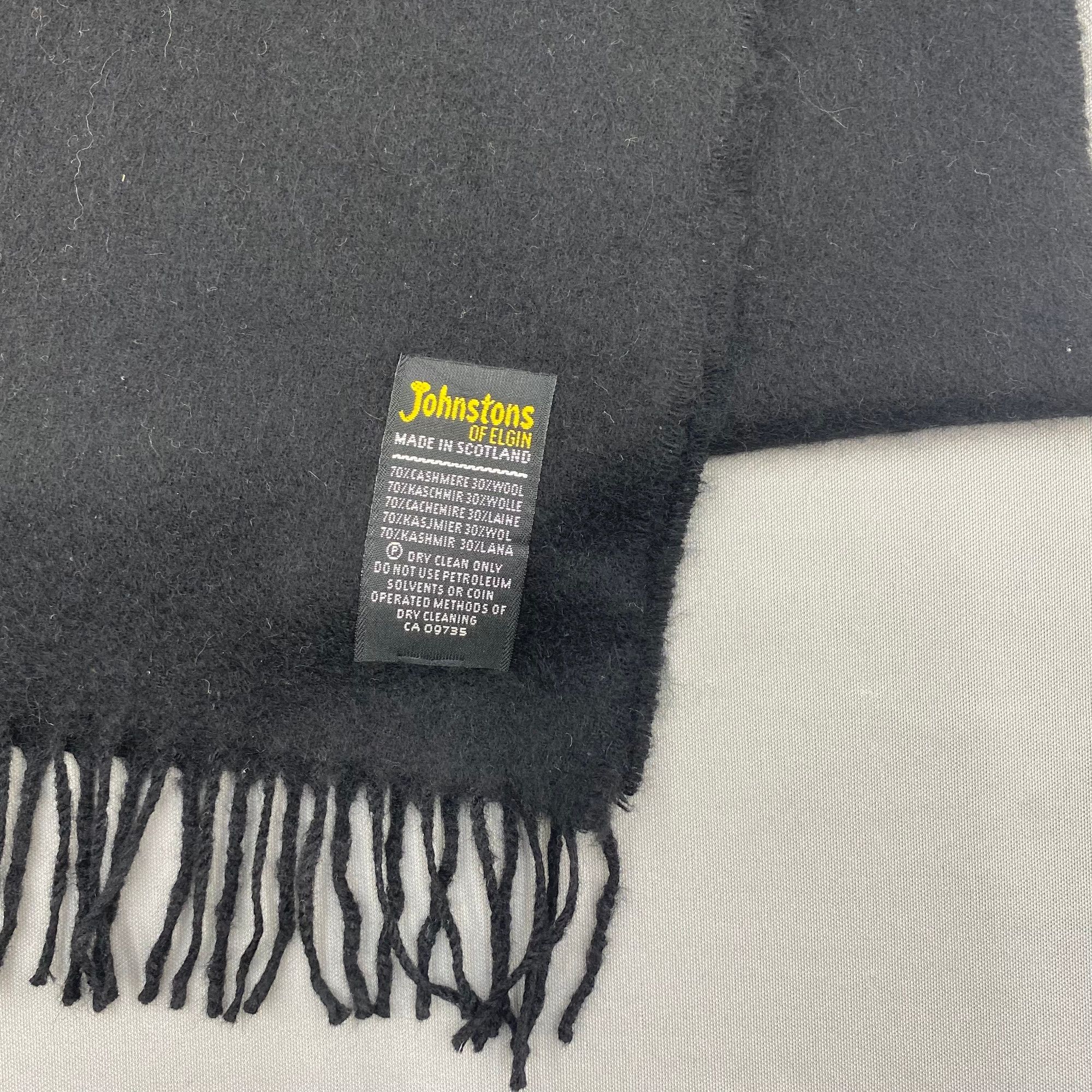 Johnstons Of Elgin Vintage Johnstons of Elgin Scarf Muffler Wool Neck Scarves Size ONE SIZE - 4 Thumbnail