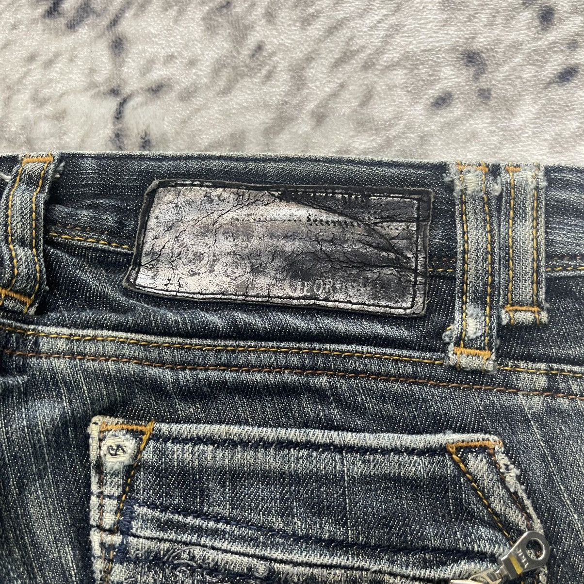 GOSTAR DE FUGA Gergia Love Fade Wash Embroidered Jeans Size 28" / US 6 / IT 42 - 15 Thumbnail
