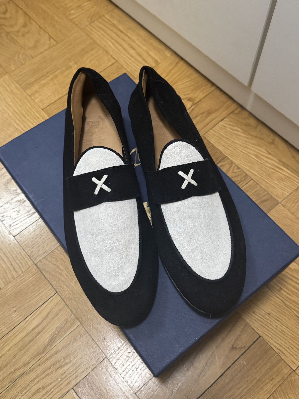 Del Toro Centesimo Penny Loafer (Black/White) Size US 10.5 / EU 43-44 - 1 Thumbnail
