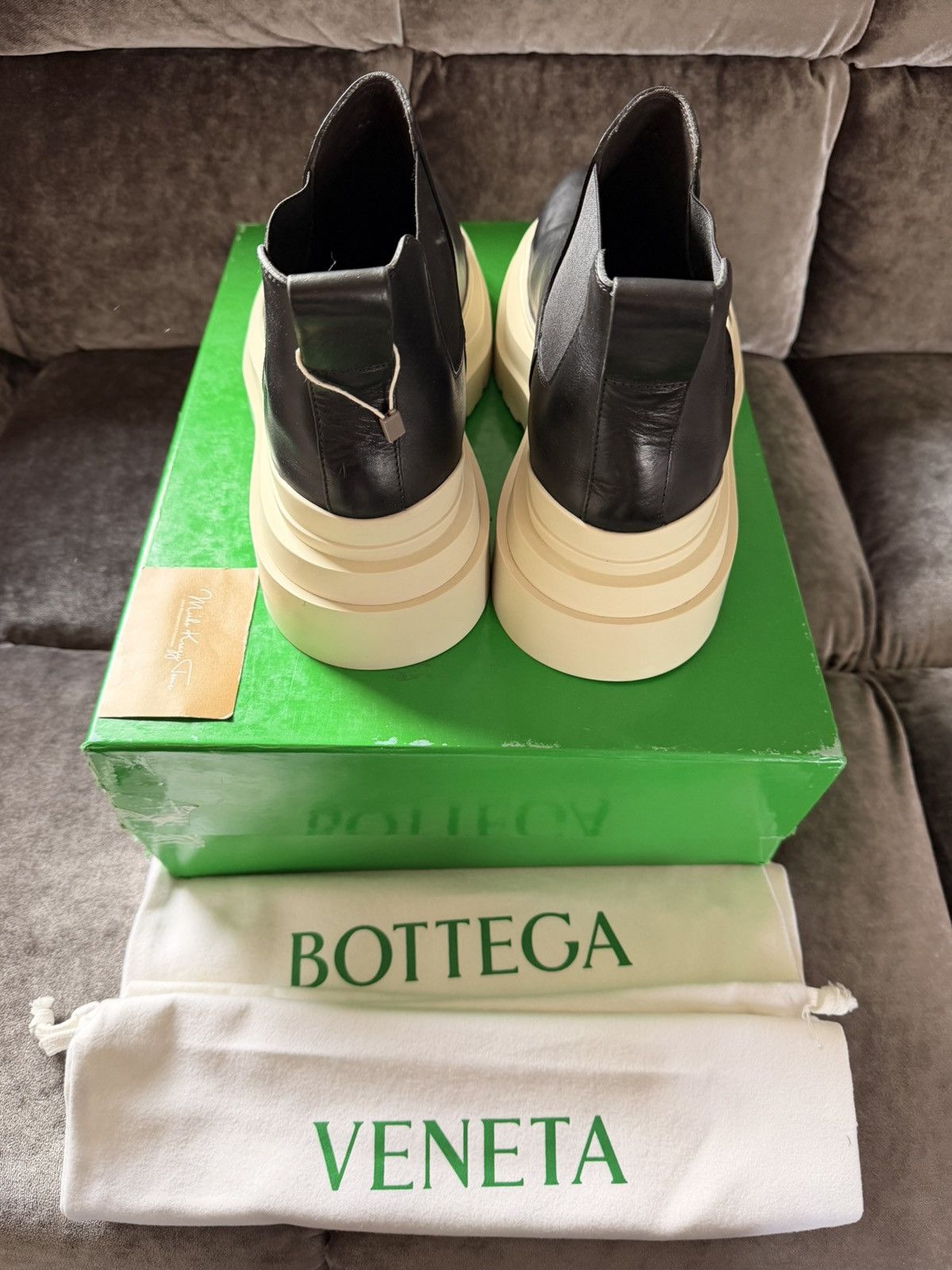 Bottega Veneta BNWT ! Rare $1100 Bottega Veneta Chelsea Leather Lug Boots Size US 11 / EU 44 - 6 Thumbnail