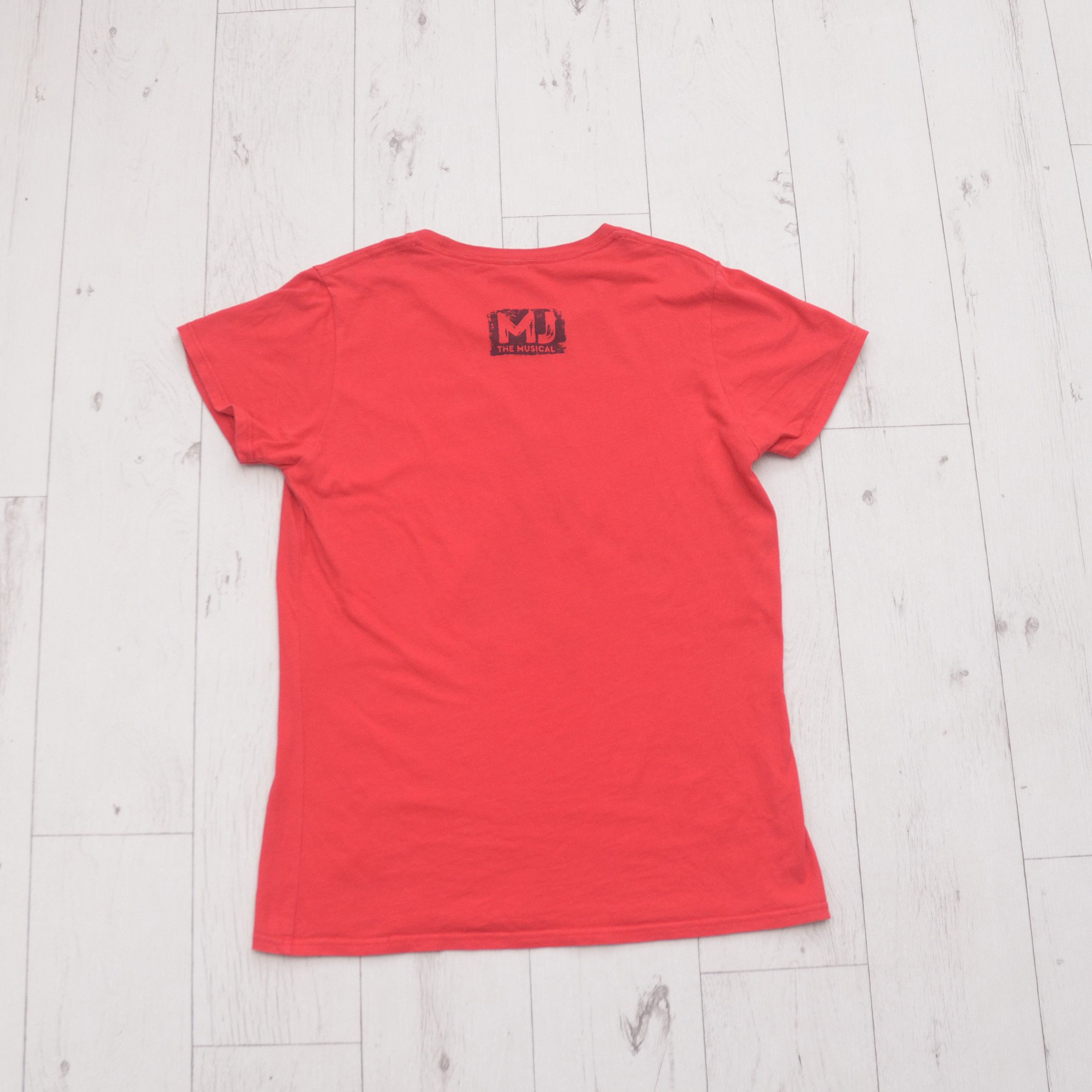 Michael Jackson × Vintage MJ THE MUSICAL Fitted Logo Michael Jackson Tee Red Y2K Size M / US 6-8 / IT 42-44 - 7 Thumbnail