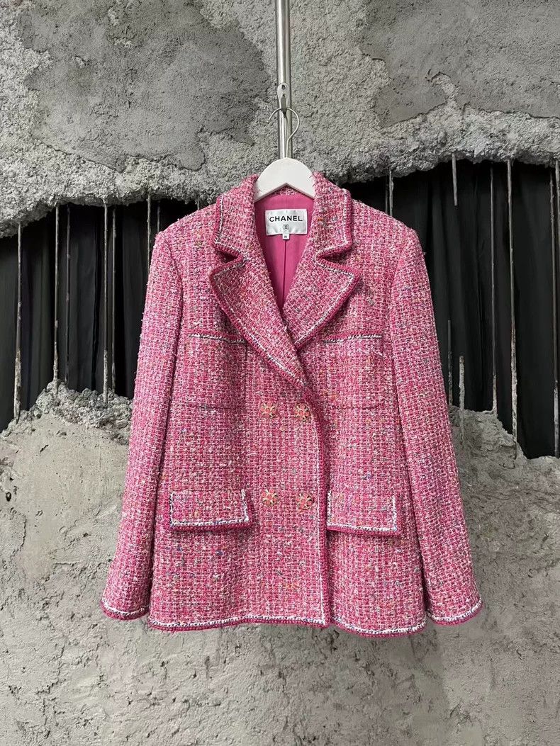Chanel Pink tweed four-bag woven coat