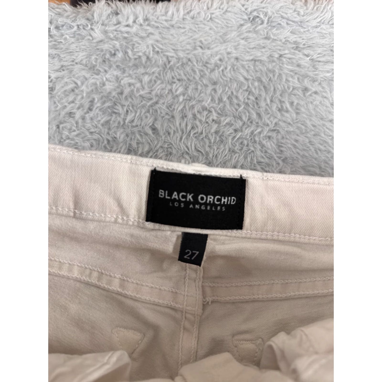 Vintage Black Orchid Jeans Womens Pants 28 White Denim Flared Distressed Raw Hem 24x29 Cotton Blend 5-Pocket Regular Button Zip Jeans Womens Size 28" / US 6 / IT 42 - 6 Thumbnail