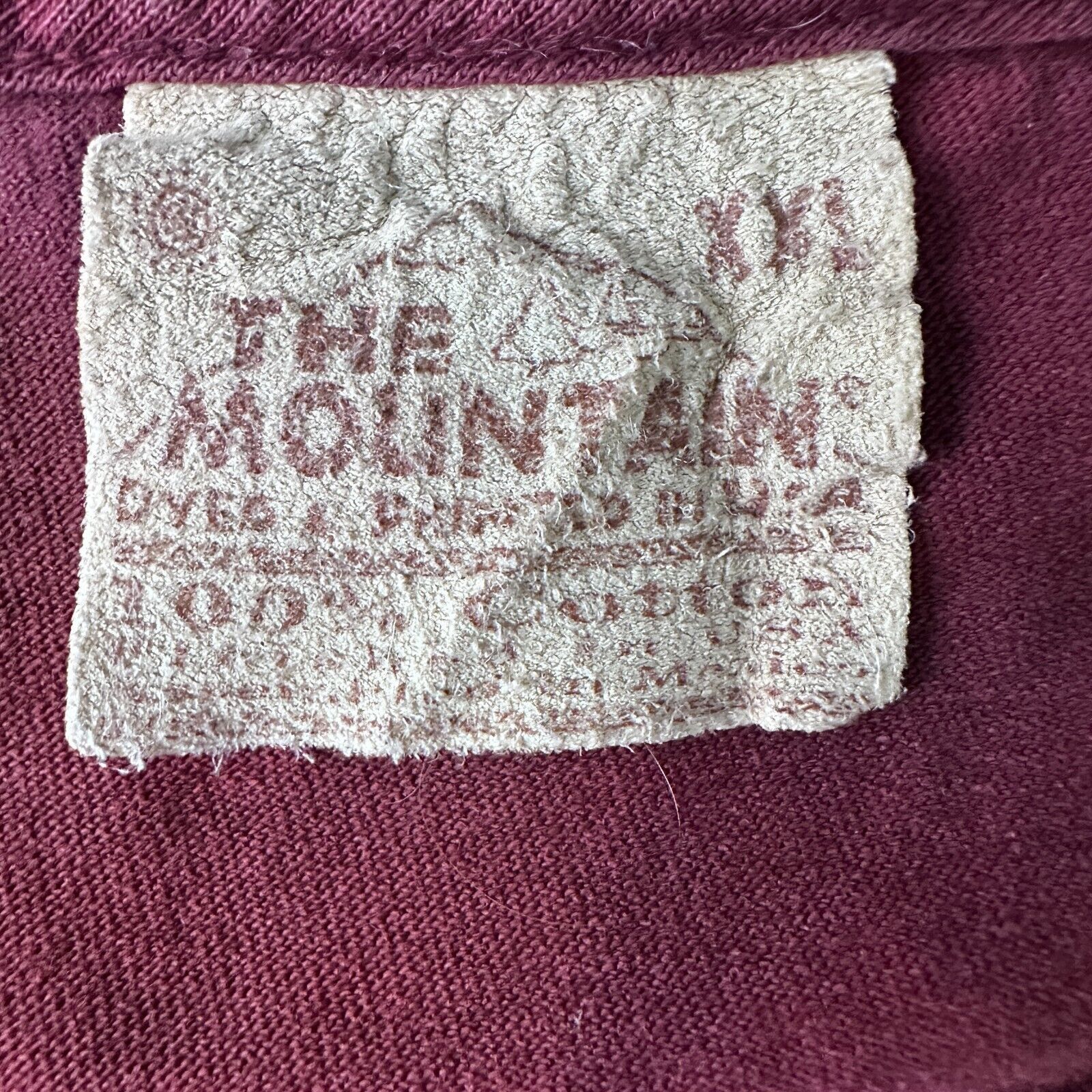 The Mountain Vintage The Mountain T-Shirt Men's 2XL XXL Red Native Size US XXL / EU 58 / 5 - 5 Thumbnail