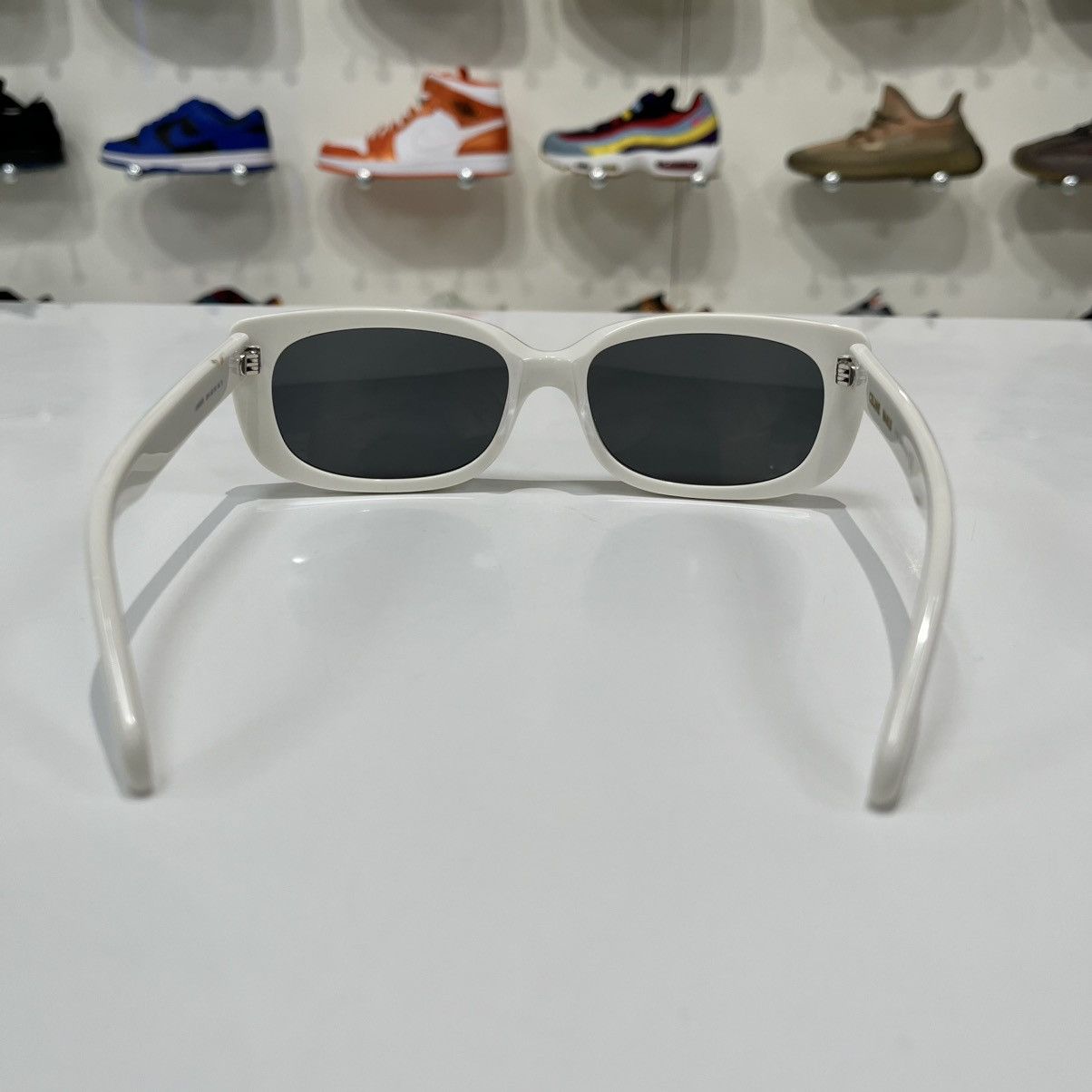 Celine Celine Sunglasses White Size ONE SIZE - 4 Thumbnail