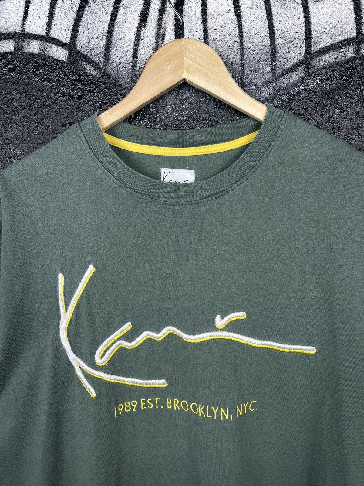 Karl Kani Karl Kani T-Shirt Men’s size M Size US M / EU 48-50 / 2 - 7 Thumbnail