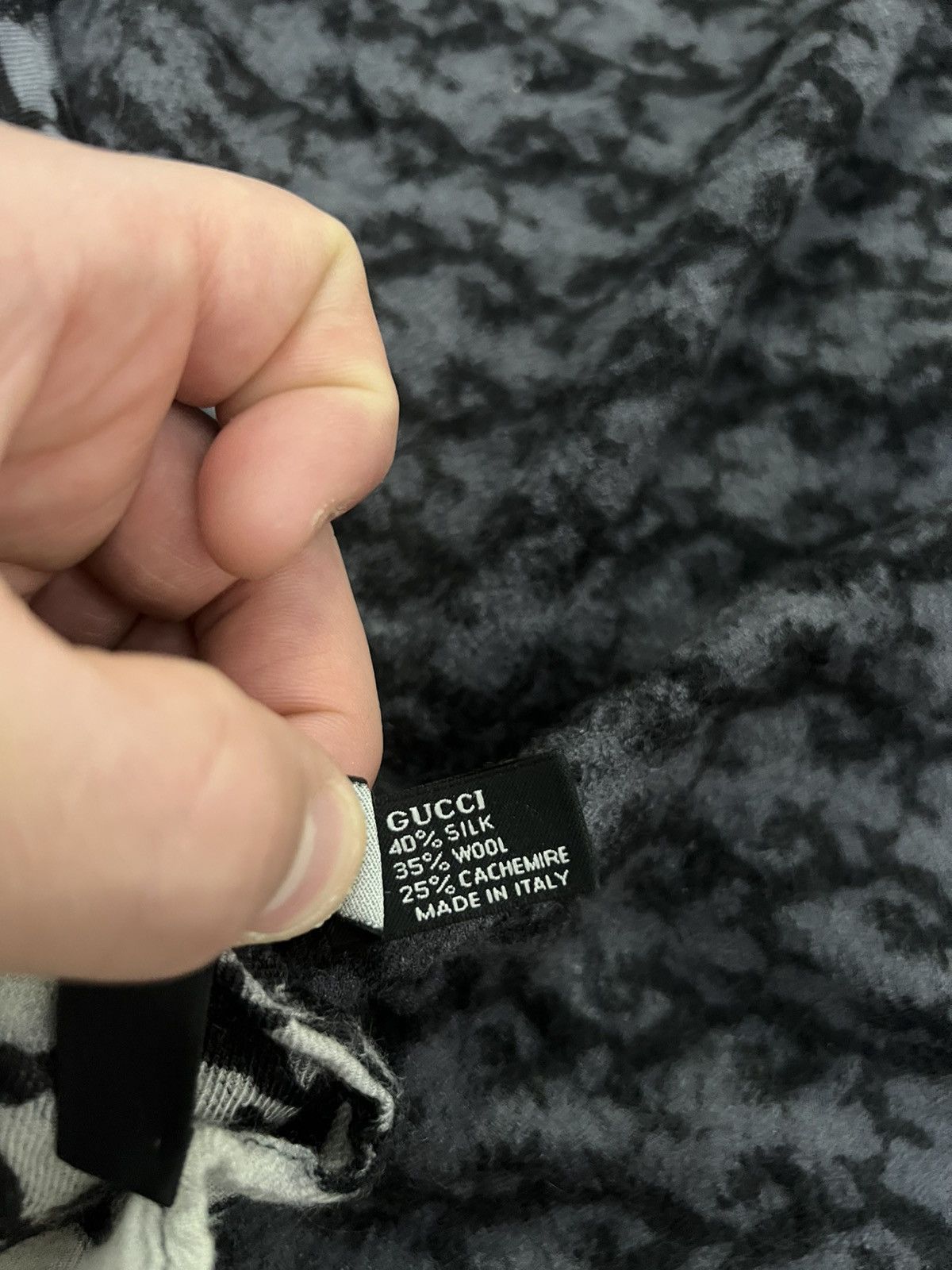 Gucci Reversible Gucci scarf with deer print Size ONE SIZE - 10 Thumbnail