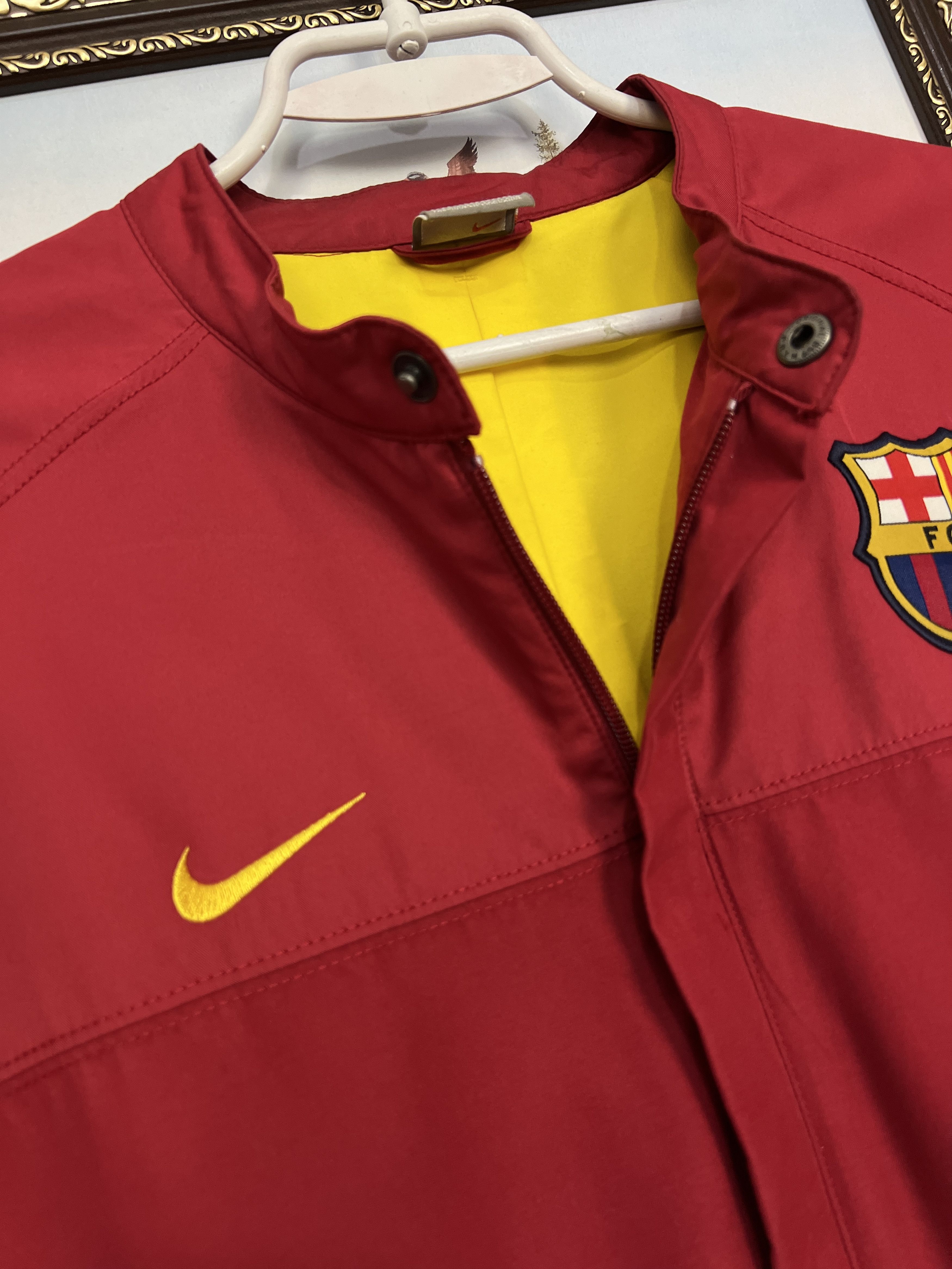 Nike Vintage Nike FC Barcelona Football Jacket Soccer Bomber Size US M / EU 48-50 / 2 - 4 Thumbnail