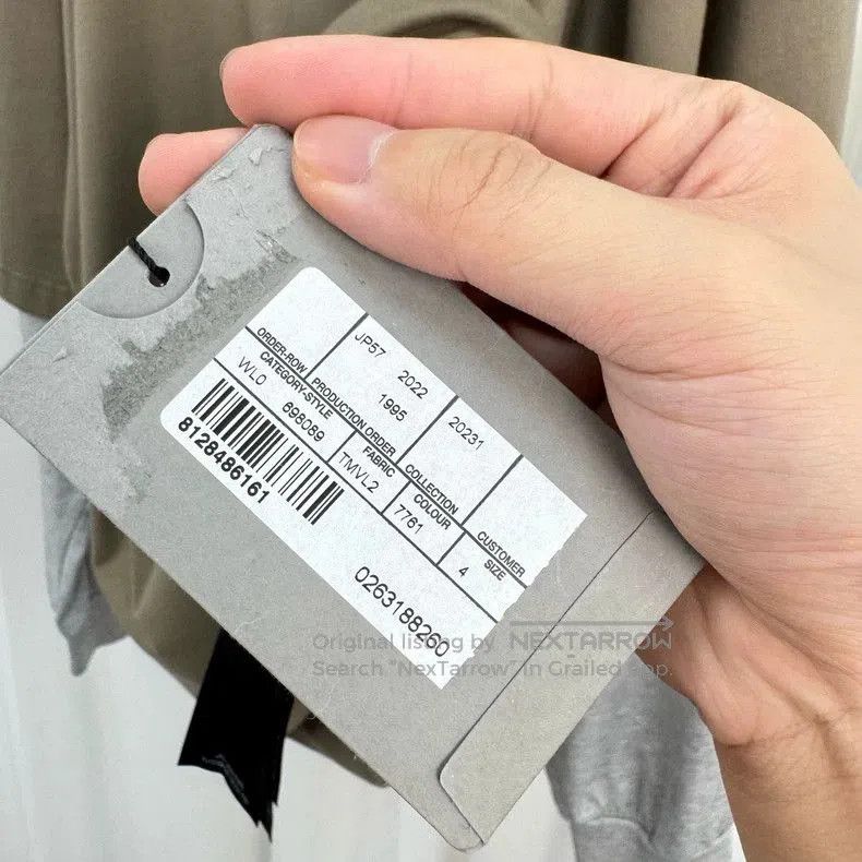 Balenciaga Balenciaga Food Print Fake Two-Piece Long-Sleeve. Size US XL / EU 56 / 4 - 6 Thumbnail