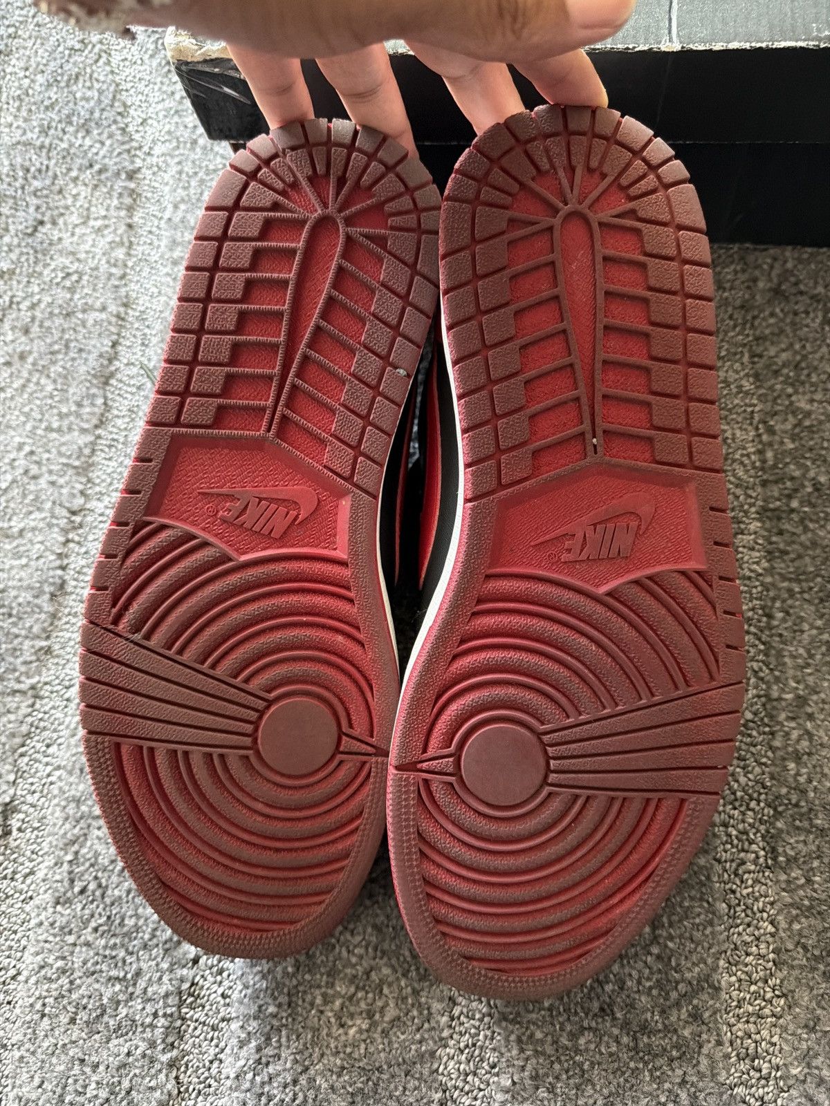Nike 2015 bred 1 lows Size US 10 / EU 43 - 4 Thumbnail