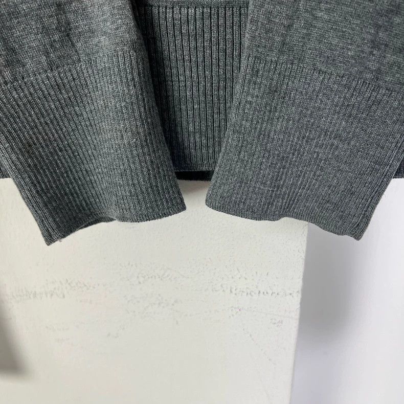 Thom Browne Thom browne Gray wool sweater 2503-Nextarrow Size US S / EU 44-46 / 1 - 5 Thumbnail