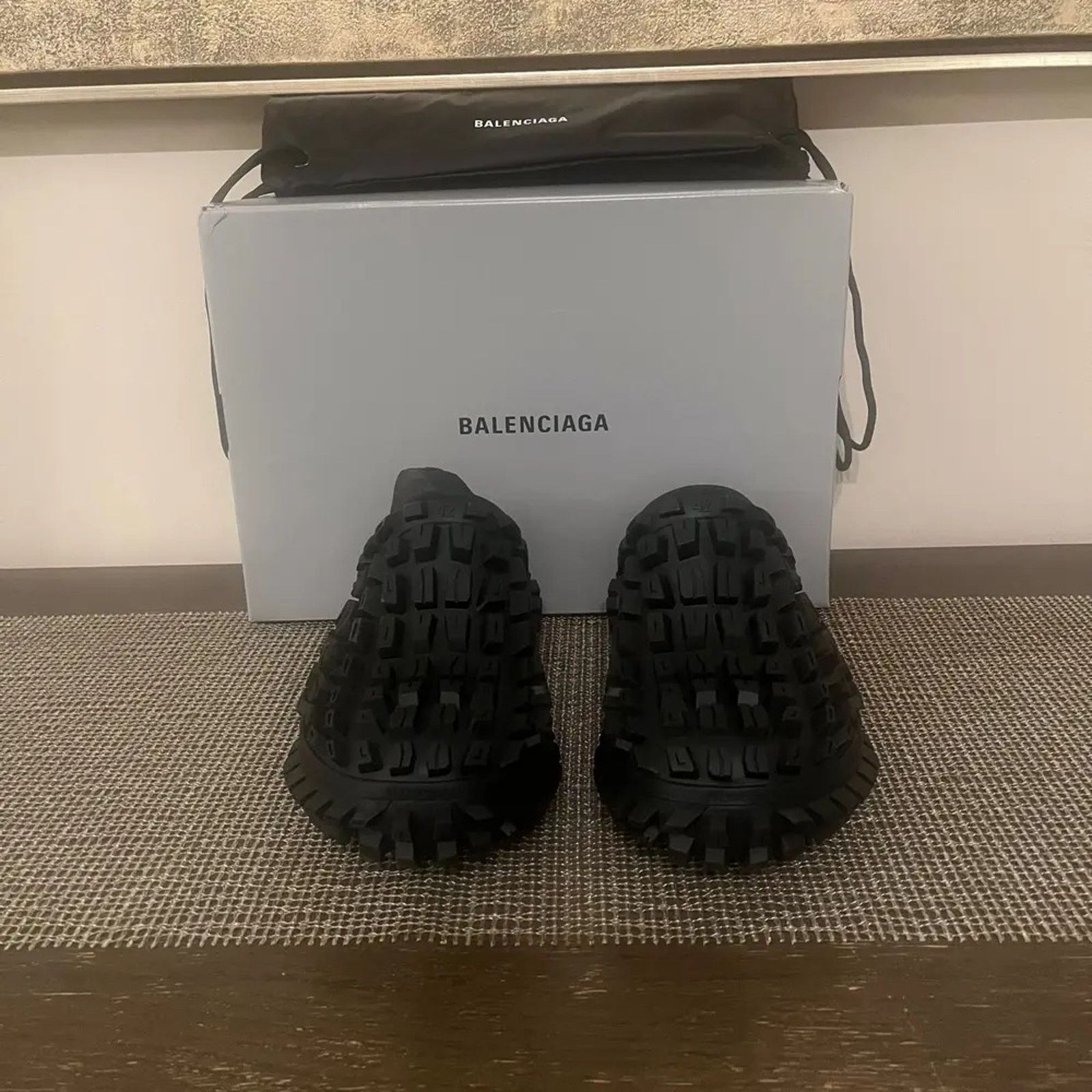 Balenciaga o1rshd1 Defender Clog in Black Size US 13 / EU 46 - 8 Thumbnail