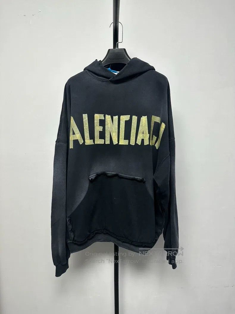 Balenciaga Balenciaga Letter Print Casual Sweatshirt Gray Size US S / EU 44-46 / 1 - 1 Thumbnail