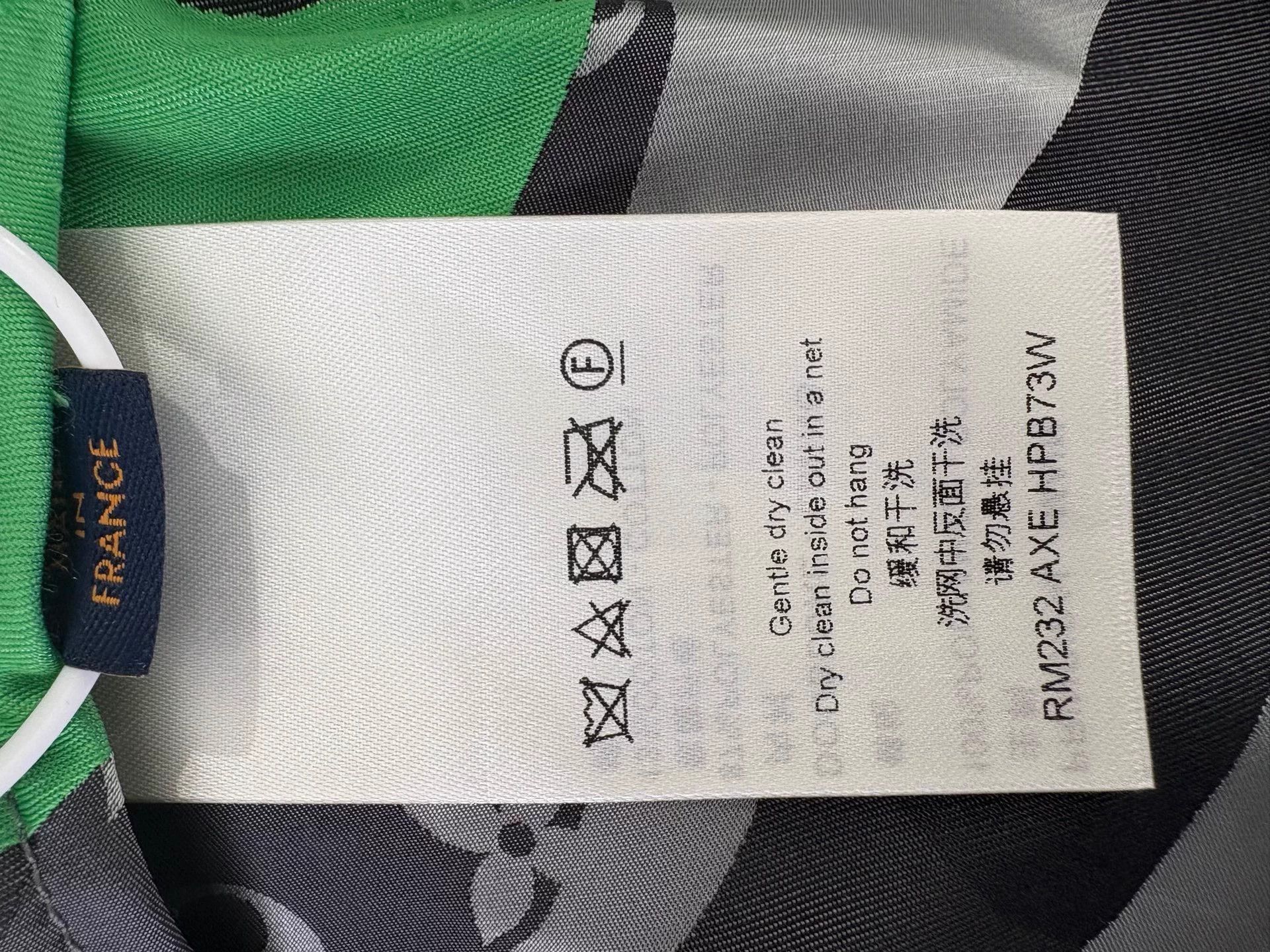 Louis Vuitton LV colorblock camo character hood zip jacket men's Size US M / EU 48-50 / 2 - 4 Thumbnail