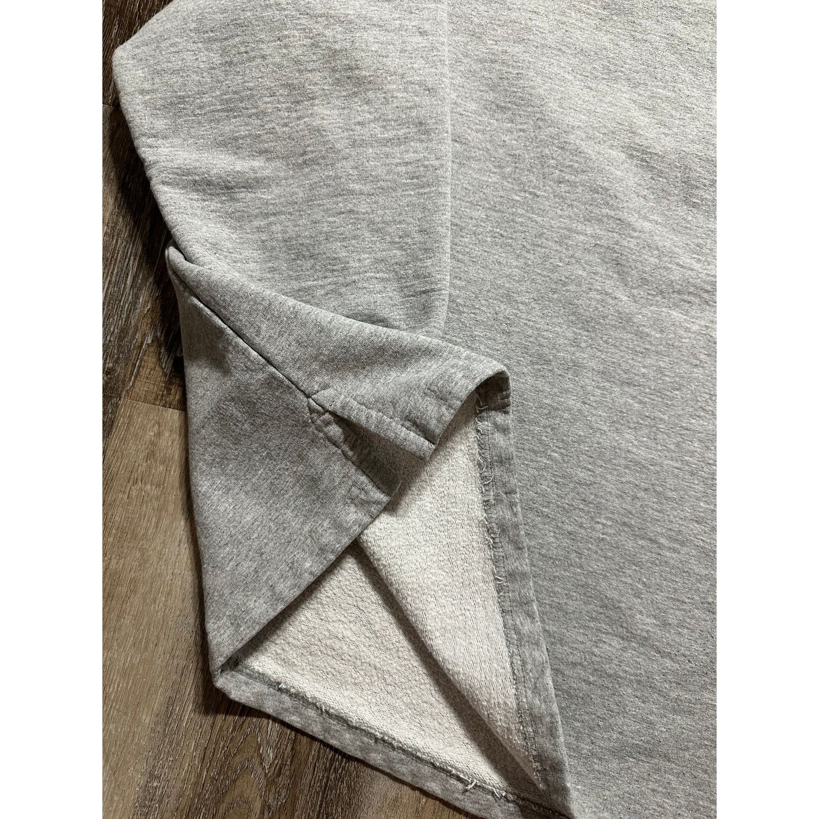 Tommy Hilfiger × Vintage Vintage Tommy Hilfiger Flag Logo Sweatshirt XL Heather Gray Size US XL / EU 56 / 4 - 5 Thumbnail