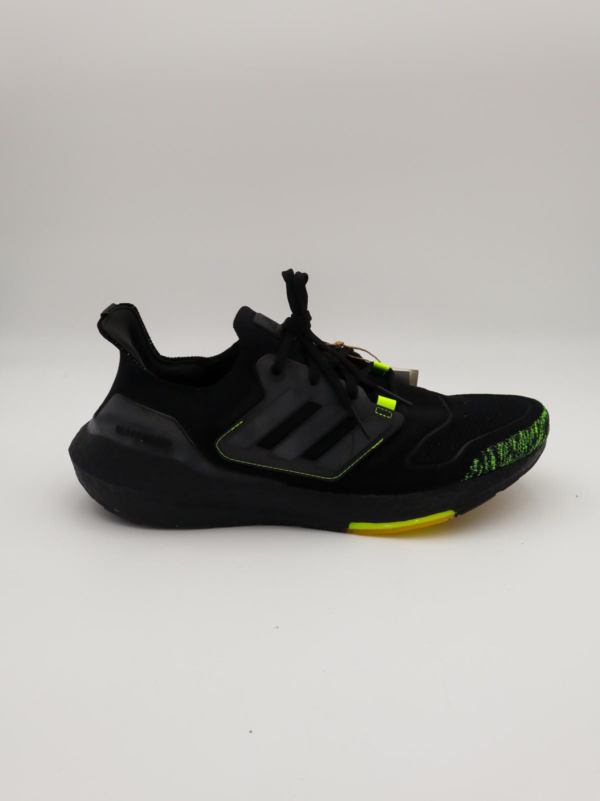 Adidas adidas Ultra Boost 22 – GX5915 – Black / Solar Yellow – BNIB Size US 14 / EU 47 - 5 Thumbnail