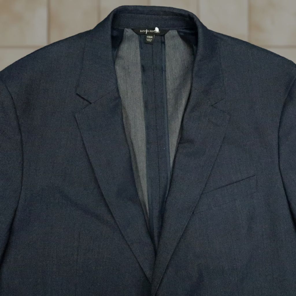 Banana Republic Banana Republic Blazer Men 48R Blue Slim Wool Blend Short/Single-Breasted 2 Button Notch Lapel Shirt/Jacket? Size 48R - 1 Thumbnail