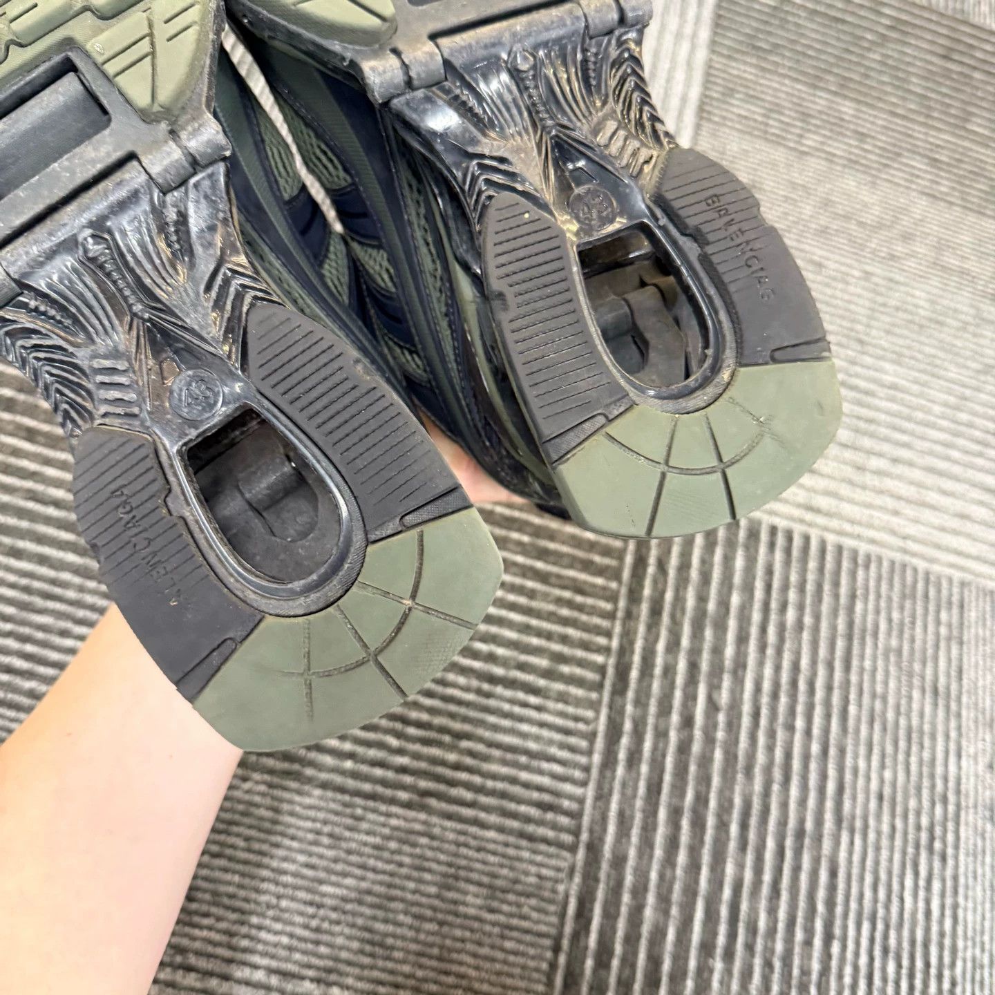 Balenciaga Balenciaga X-Pender Sneaker Olive Green 43 9/10 Size US 10 / EU 43 - 8 Thumbnail