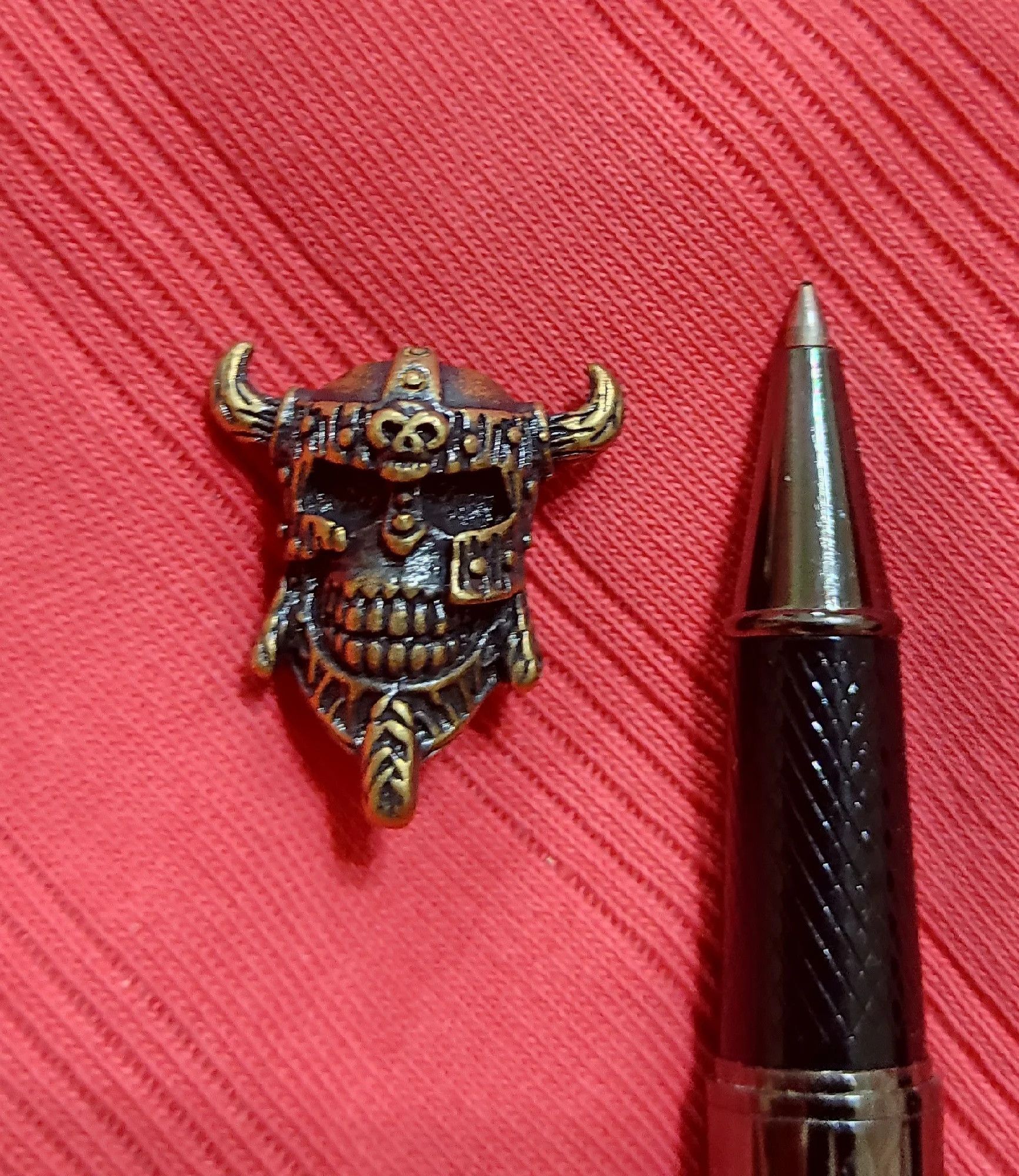 Handmade 2Pcs Viking Pirate Skull Knife Beads Paracord Bead Zipper Size ONE SIZE - 1 Thumbnail