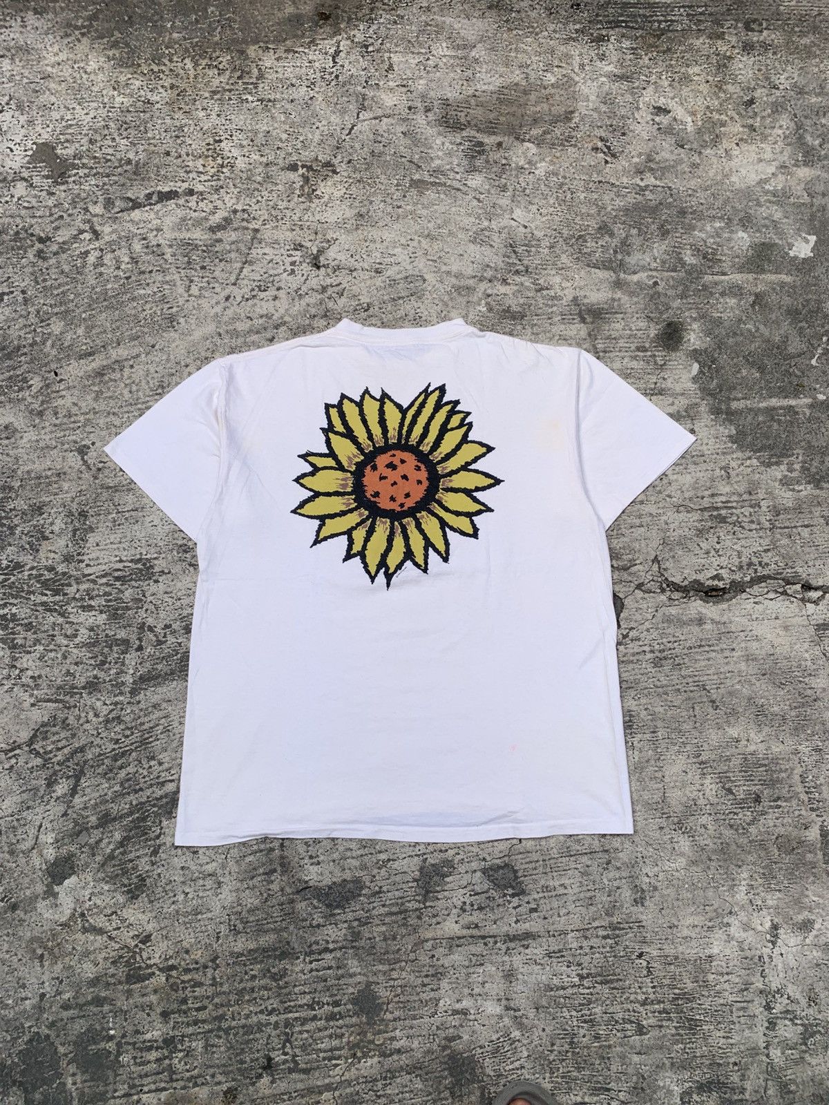 Hanes Vintage 1994's shippensburg university sunflower tee Size US XL / EU 56 / 4 - 1 Thumbnail
