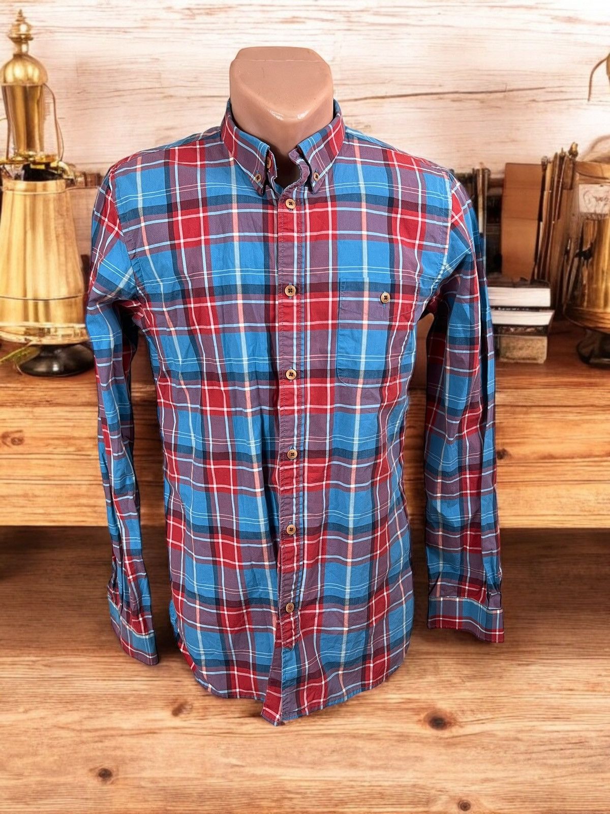 NN07 NN07 No Nationality Shirt size M Size US M / EU 48-50 / 2 - 1 Thumbnail