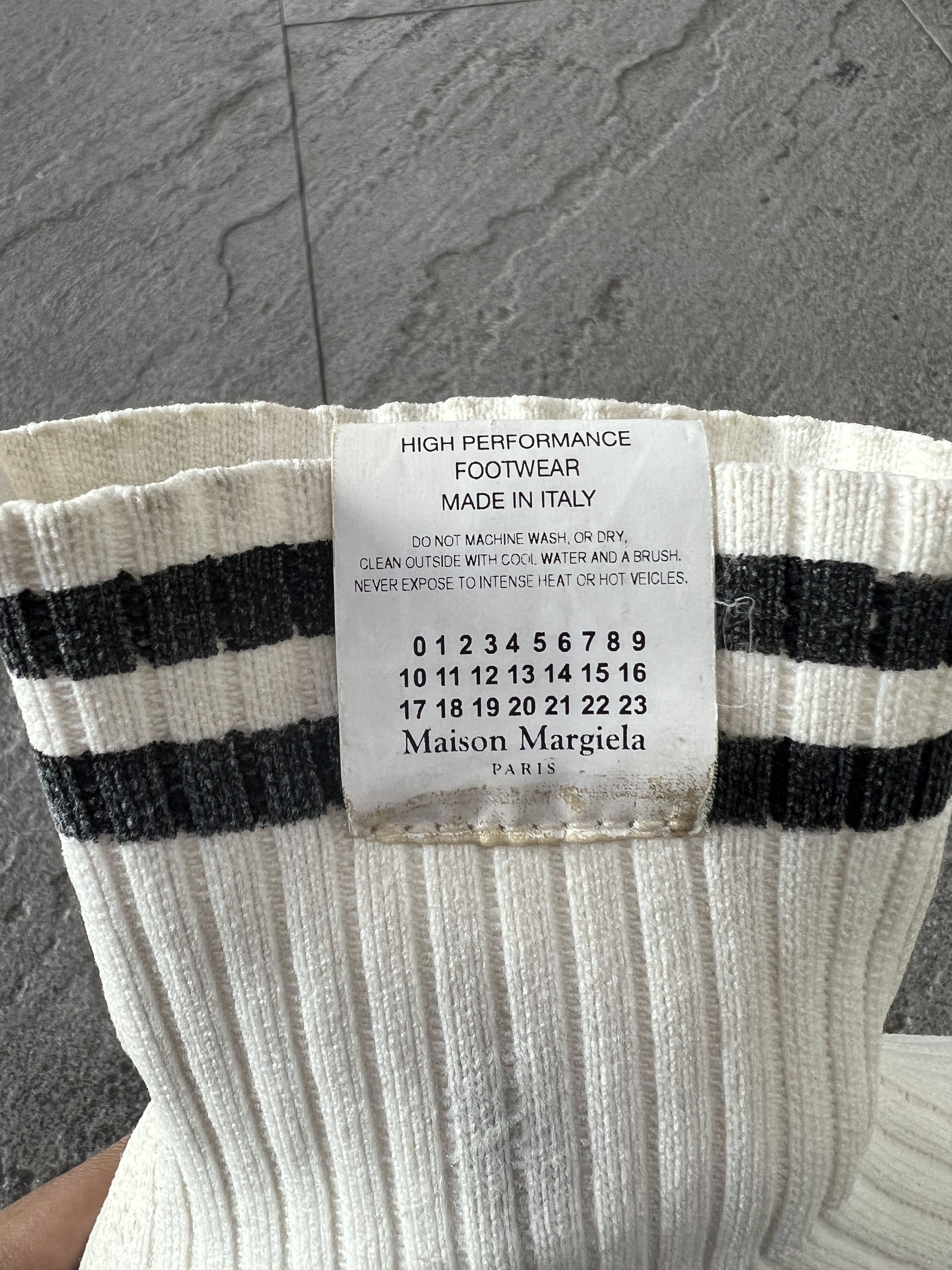Maison Margiela Maison Margiela Sock Sneakers Boots EU 40 White Knit Ankle Size US 10 / IT 40 - 5 Thumbnail