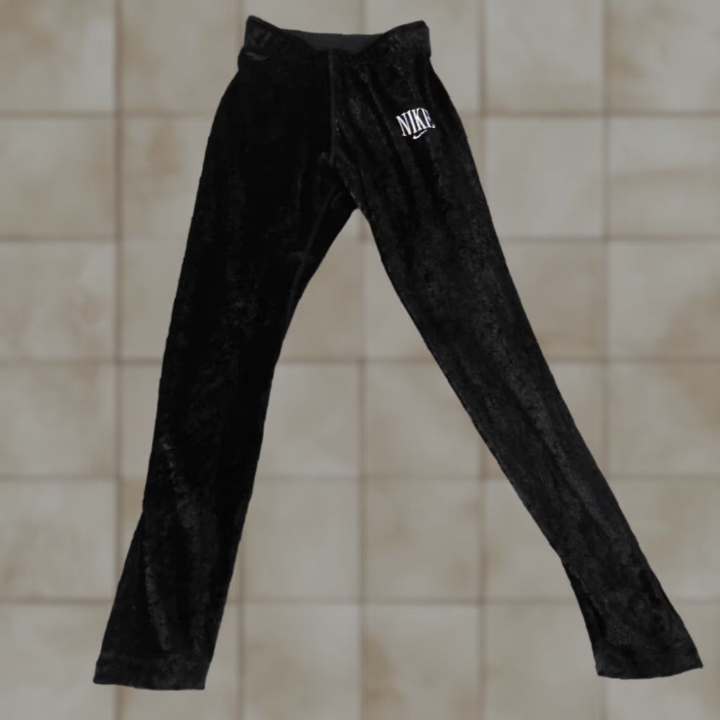 Nike Nike Leggings Women XS Black Logo Dri-FIT Velour Walk Compression Stretch Athletic Size 40" / US 18 - 1 Thumbnail