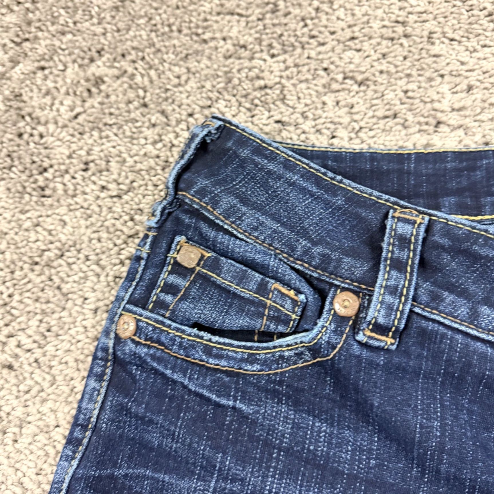 Silver Jeans Women 27 Boot Cut Low Rise Dark Wash Stretch Denim Suki 26x30