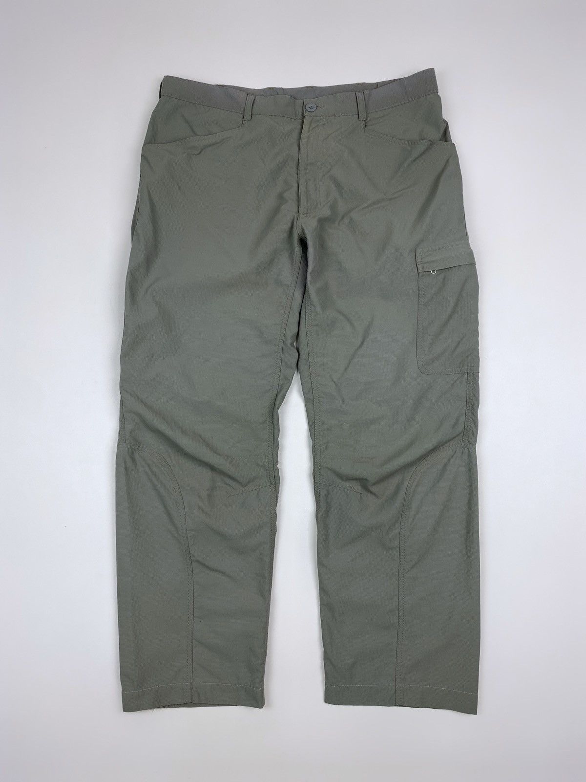 Patagonia 2000’s Distressed Patagonia Ripstop Nylon Hiking Pants Size US 36 / EU 52 - 3 Thumbnail