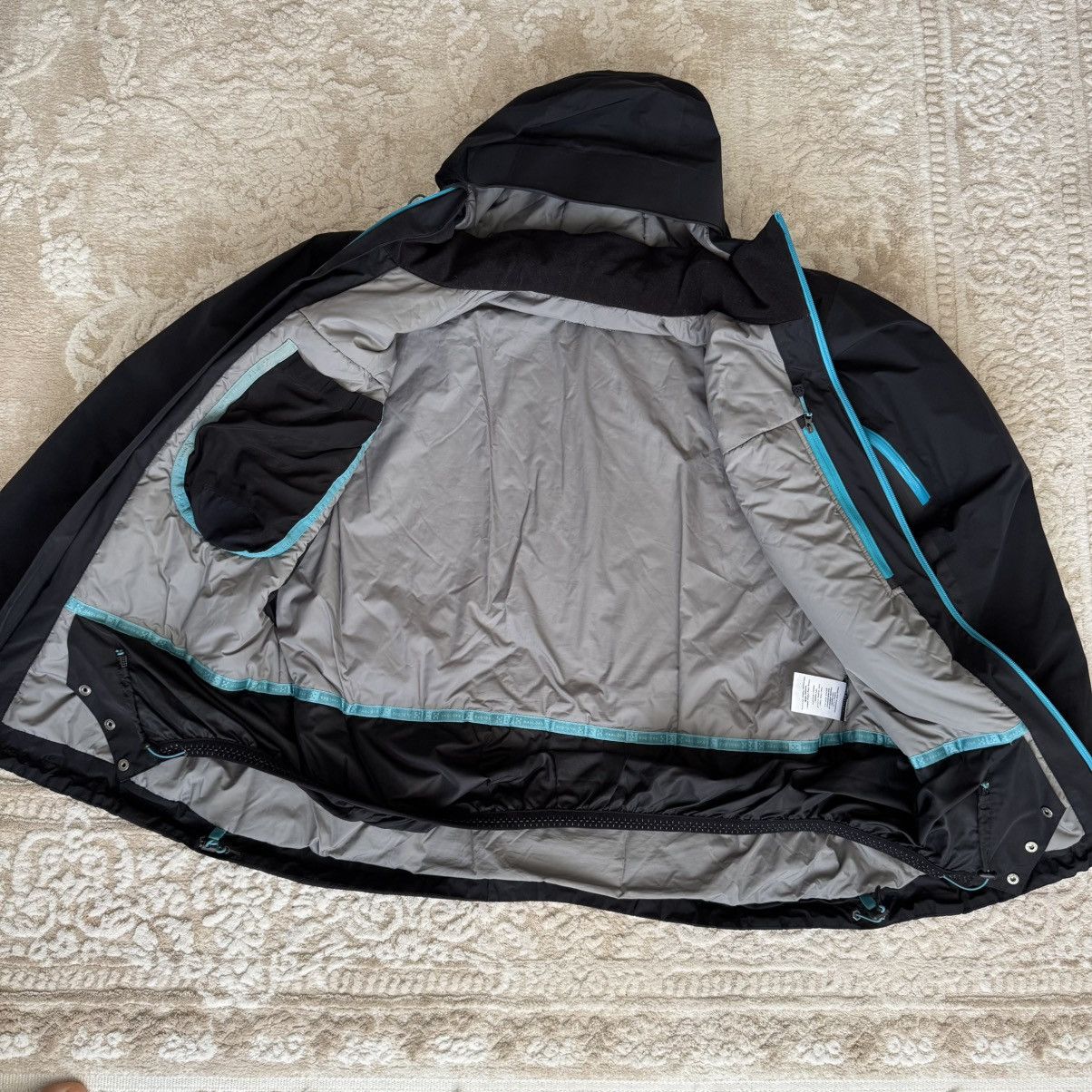 Haglofs Haglofs Gore-Tex Insulated Jacket Size US L / EU 52-54 / 3 - 6 Thumbnail