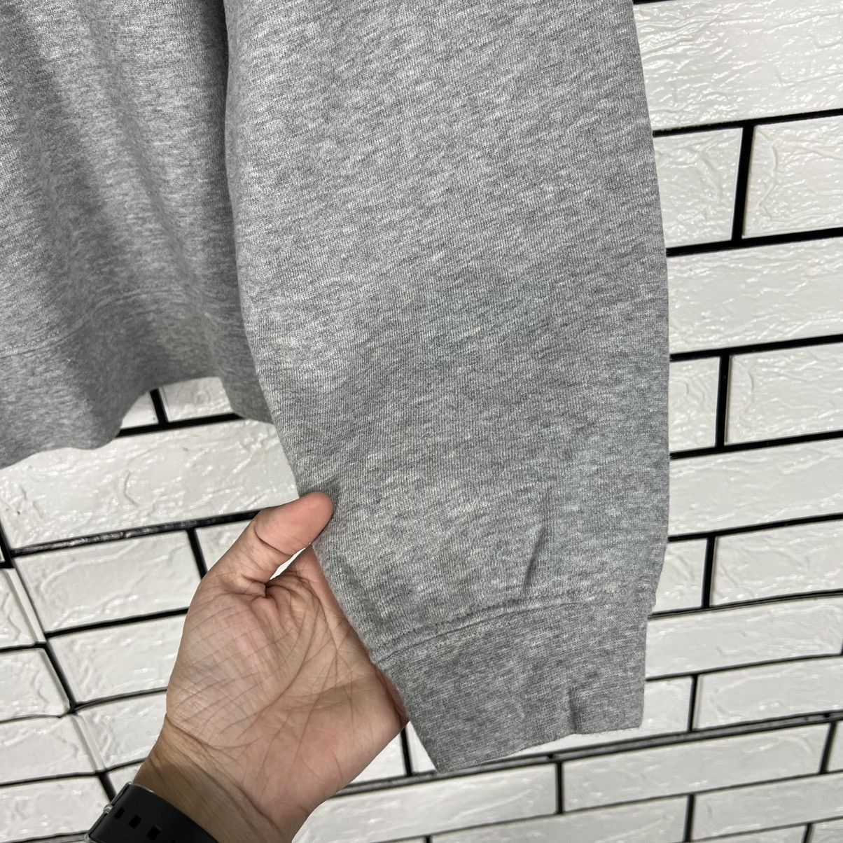 Tommy Hilfiger Vintage TOMMY HILFIGER DENIM Crewneck Sweatshirt #3978-C181 Size US L / EU 52-54 / 3 - 8 Thumbnail