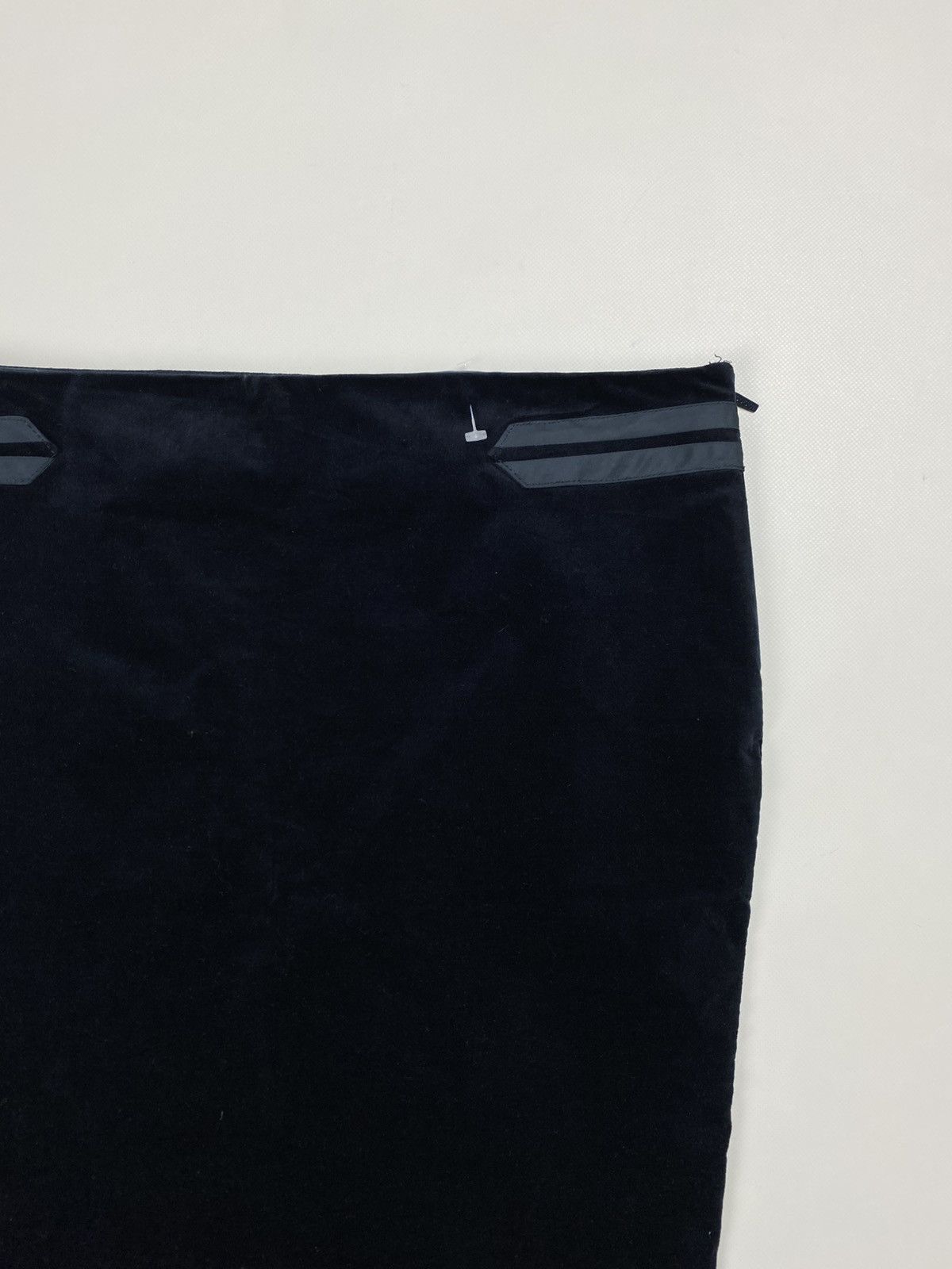 Gucci Gucci By Tom Ford Vintage 2005 Ladies Velour Pencil Skirt Size 32" / US 10 / IT 46 - 8 Thumbnail