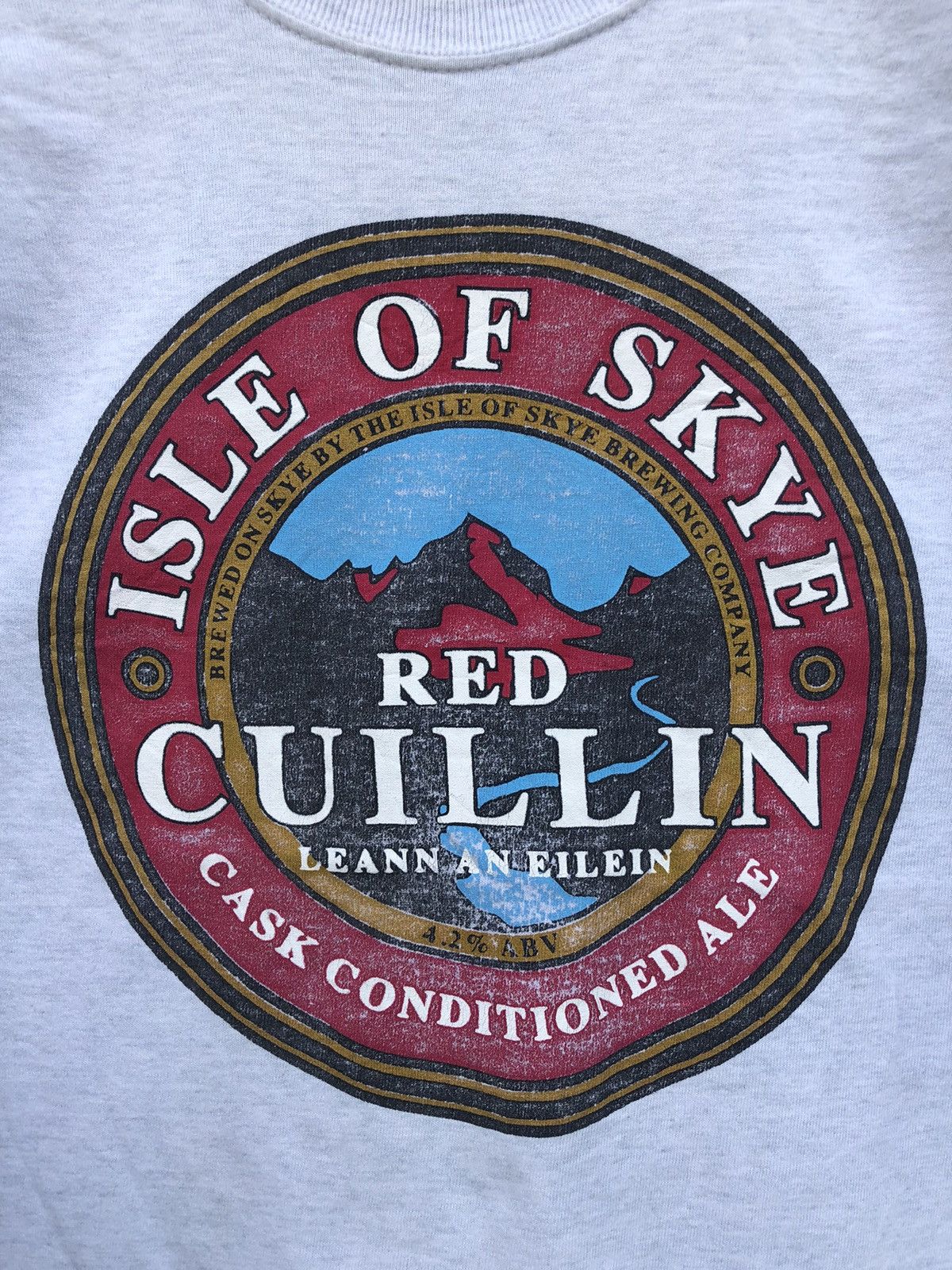 Vintage Vintage 90s The Isle Of Skye Brewery Leann An Eilein Tee Size US M / EU 48-50 / 2 - 7 Thumbnail
