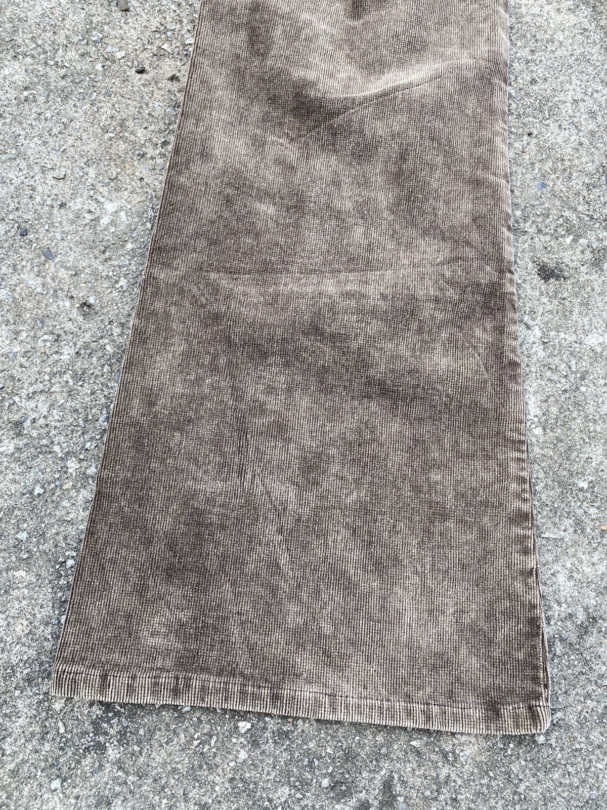 If Six Was Nine × Japanese Brand × Tornado Mart Luocury Japan Corduroy Low Rise Flare Pant Size US 30 / EU 46 - 11 Thumbnail