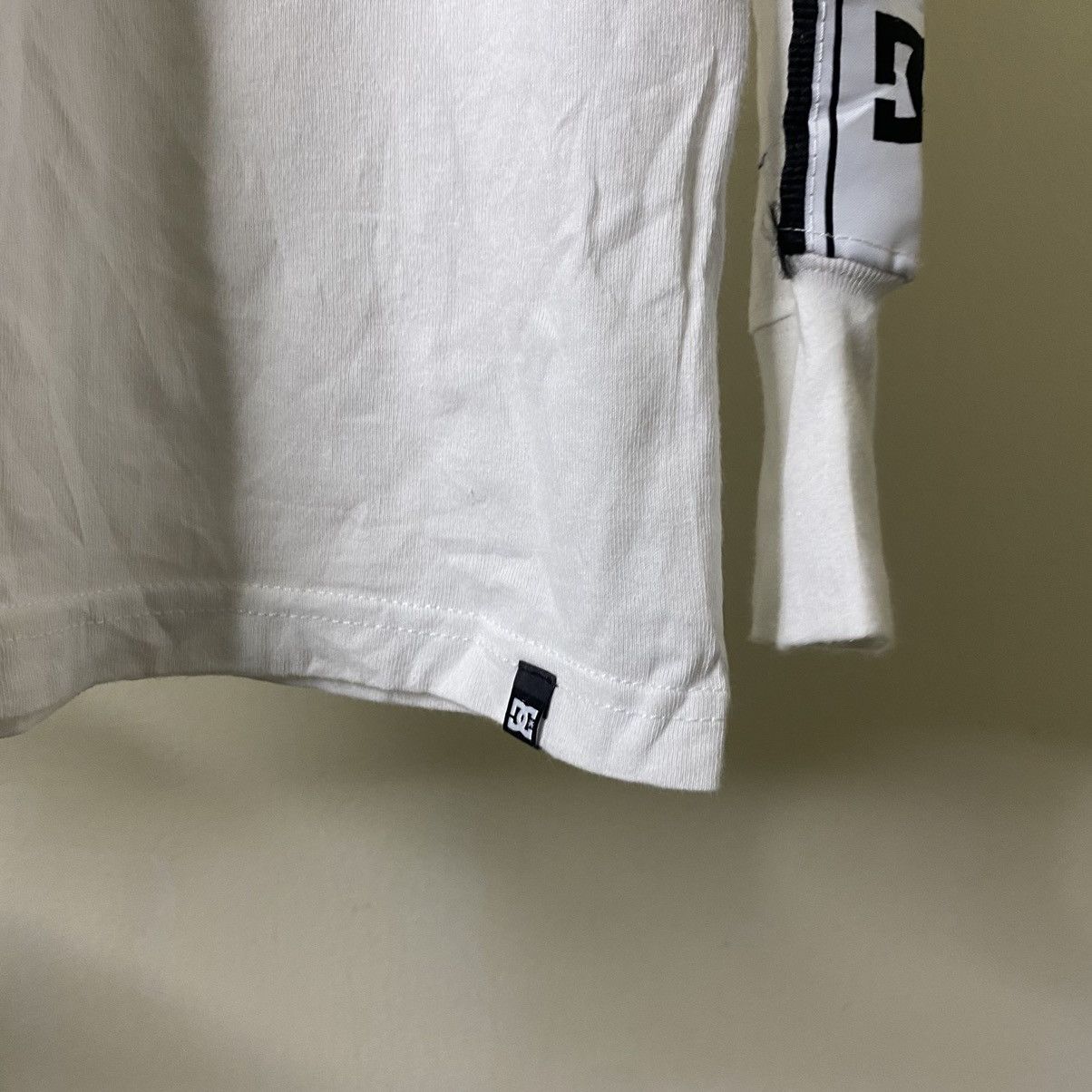 DC Vintage Y2K DC Shoe USA Skateboard Sidetape Skater LS Tee Size US M / EU 48-50 / 2 - 6 Thumbnail