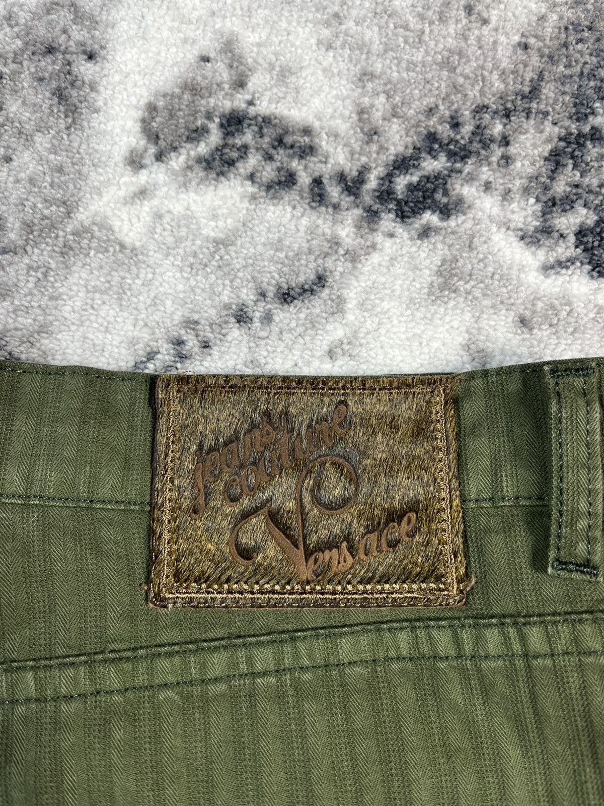 Versace Versace Olive Green Straight Fit Pants Made In Italy Size US 34 / EU 50 - 14 Thumbnail