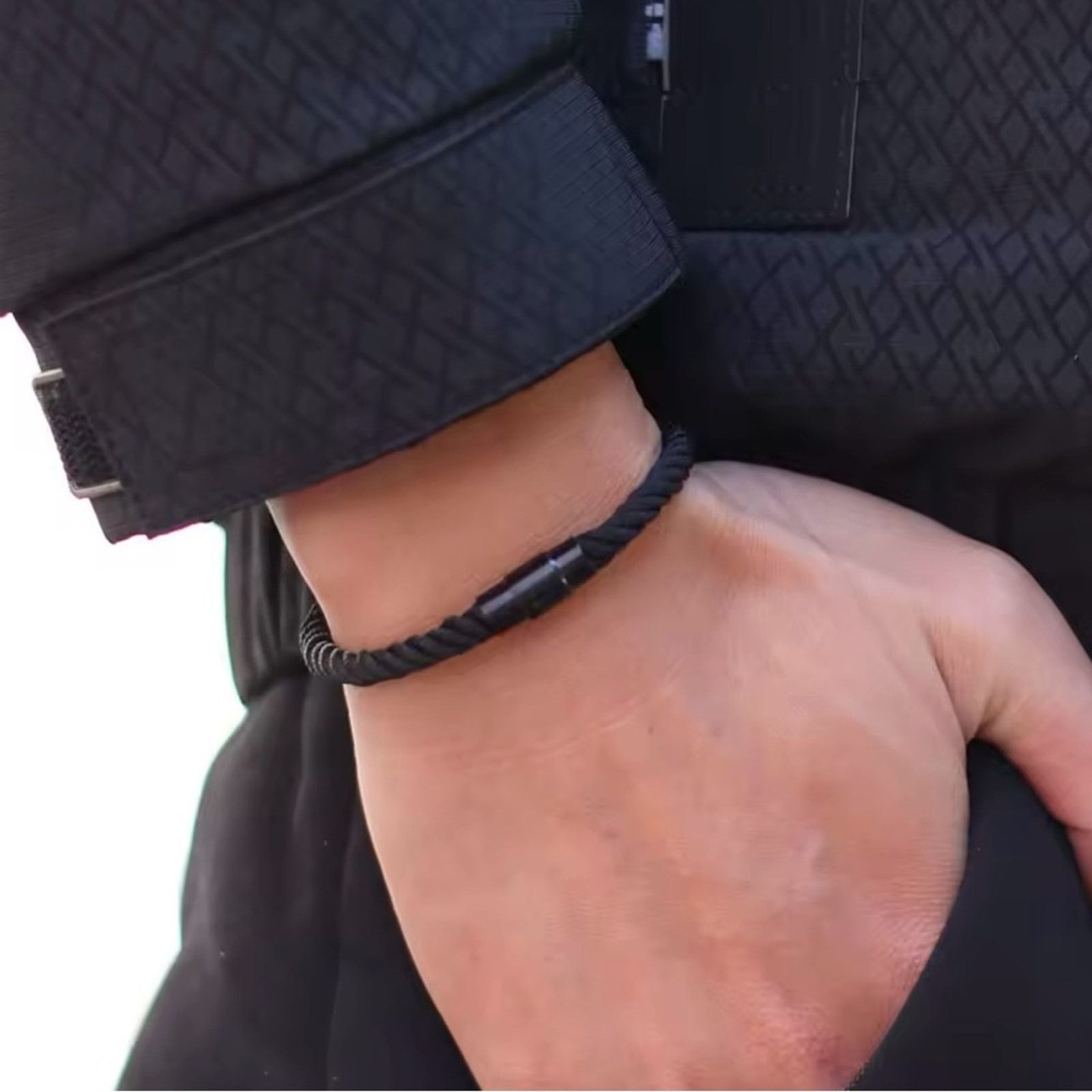 Other Minimalist Mens Black Rope Bracelet Buckle Paracord 7.6” Size ONE SIZE - 1 Thumbnail
