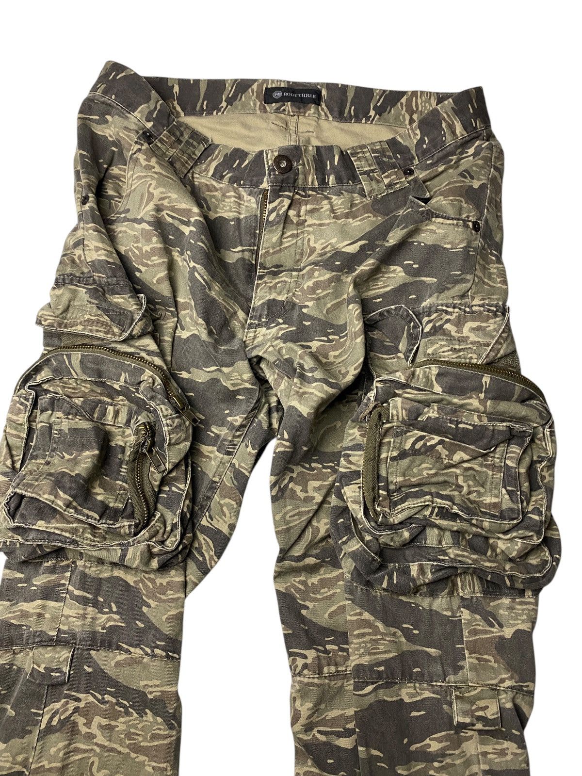 If Six Was Nine 2000's Root Three 3D Multipocket Gimmick Flared Pants Size US 29 - 8 Thumbnail
