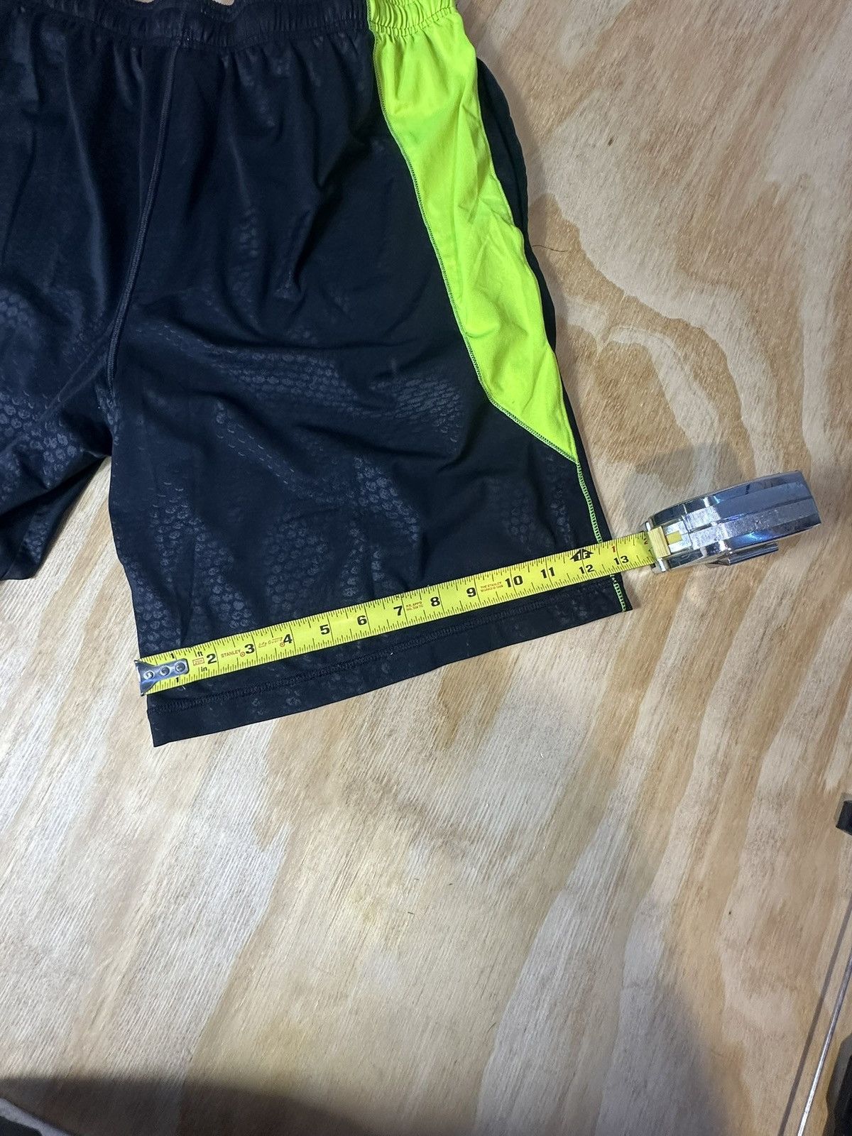 Under Armour Under Armour Black Green Gym Shorts Athletic Size Large Size US 34 / EU 50 - 5 Thumbnail