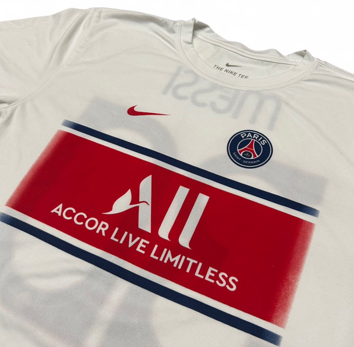 Nike (M) White Paris Saint Germain Lionel Messi #30 T-Shirt Size US M / EU 48-50 / 2 - 2 Thumbnail