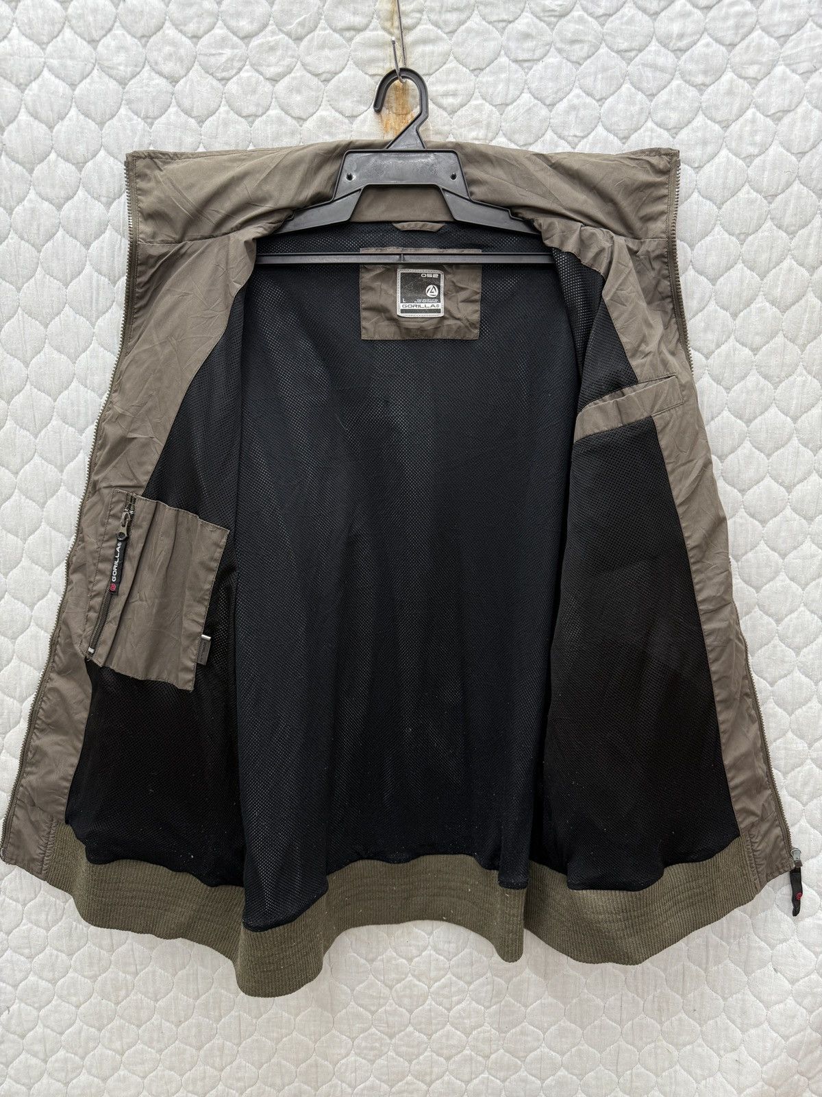 Japanese Brand 🔥🔥🔥STEALS VINTAGE GORILLA BOMBER JACKET Size US M / EU 48-50 / 2 - 4 Thumbnail