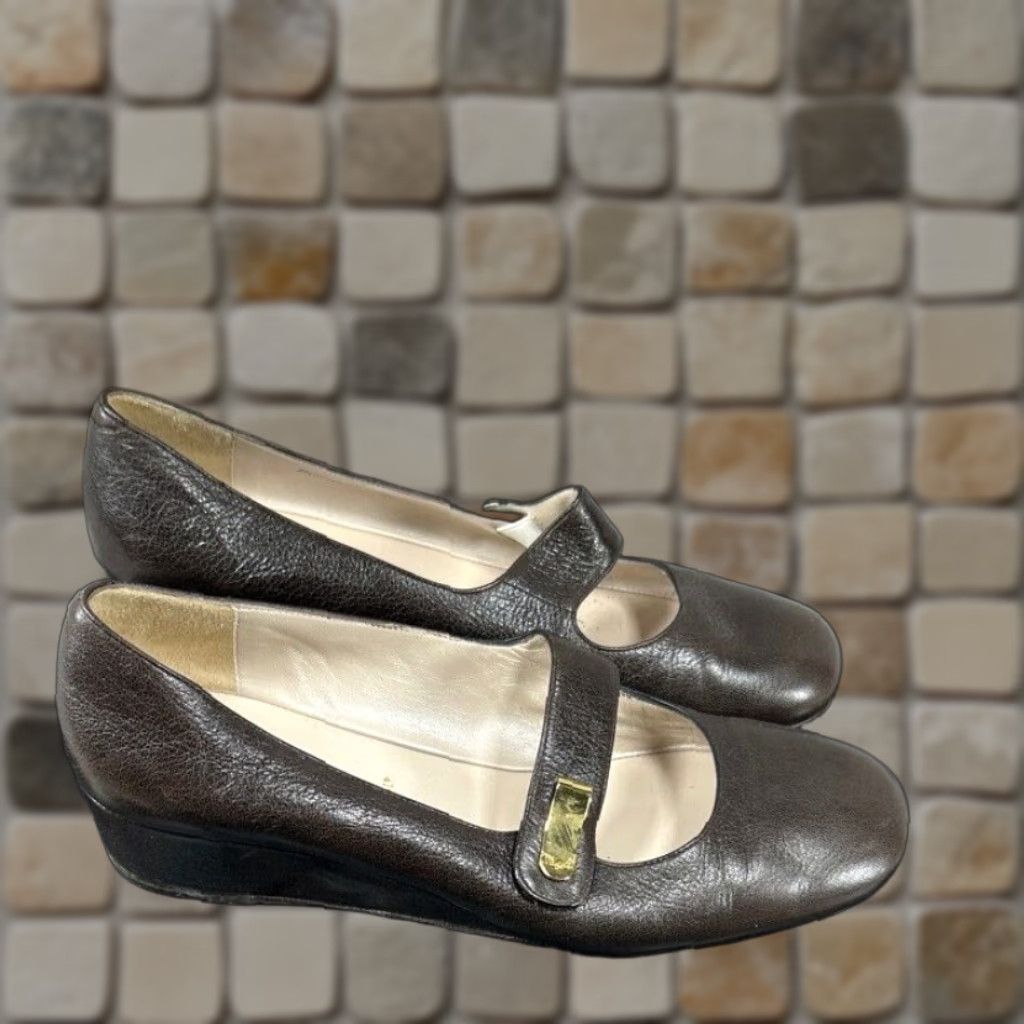 VINTAGE Bruno Magli Women's Heels Size 6.5 Pump Leather Brown Classic Party Shoe