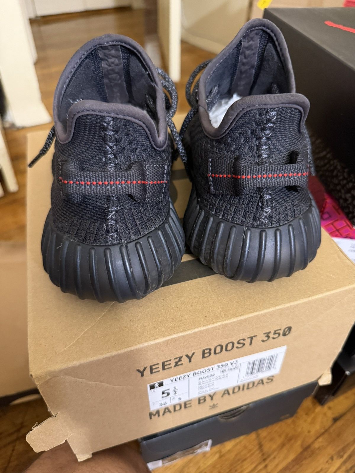 Yeezy Black yeezy boost 350 v2 Size US 5.5 / EU 38 - 2 Thumbnail