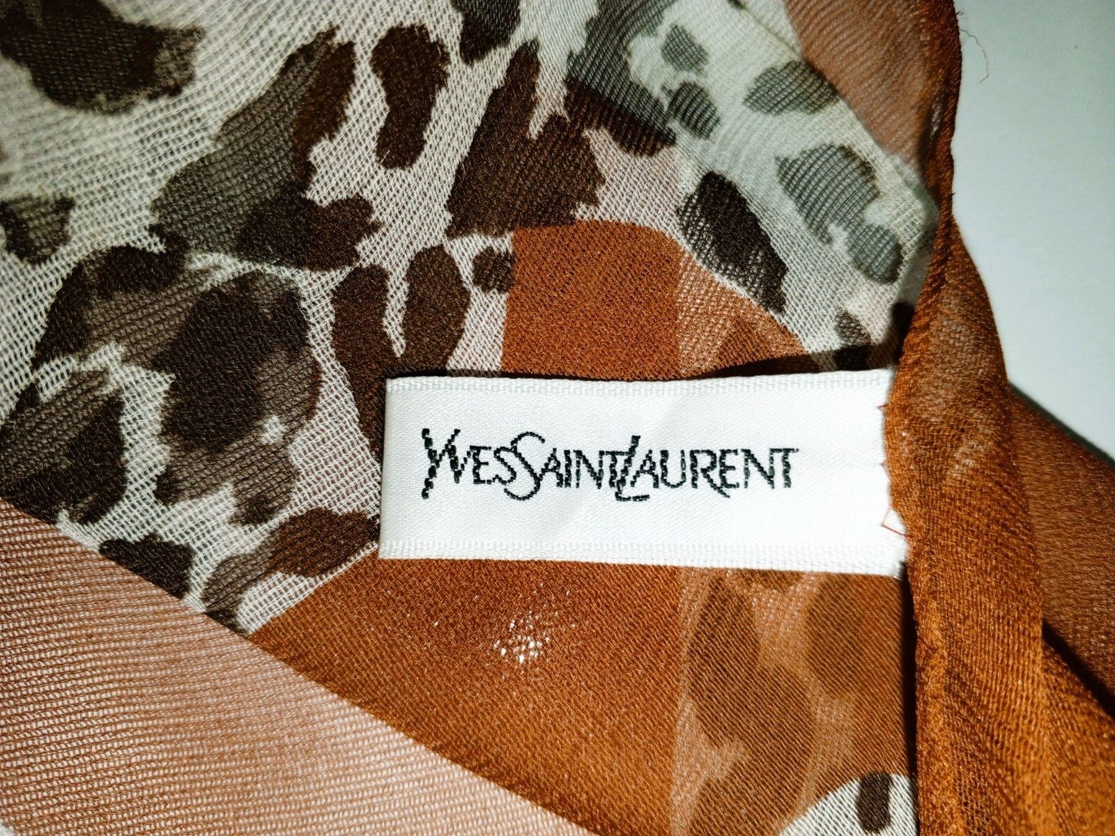 Yves Saint Laurent Yves Saint LAURENT YSL Paris Leopard Vintage Silk Scarf Size ONE SIZE - 7 Thumbnail