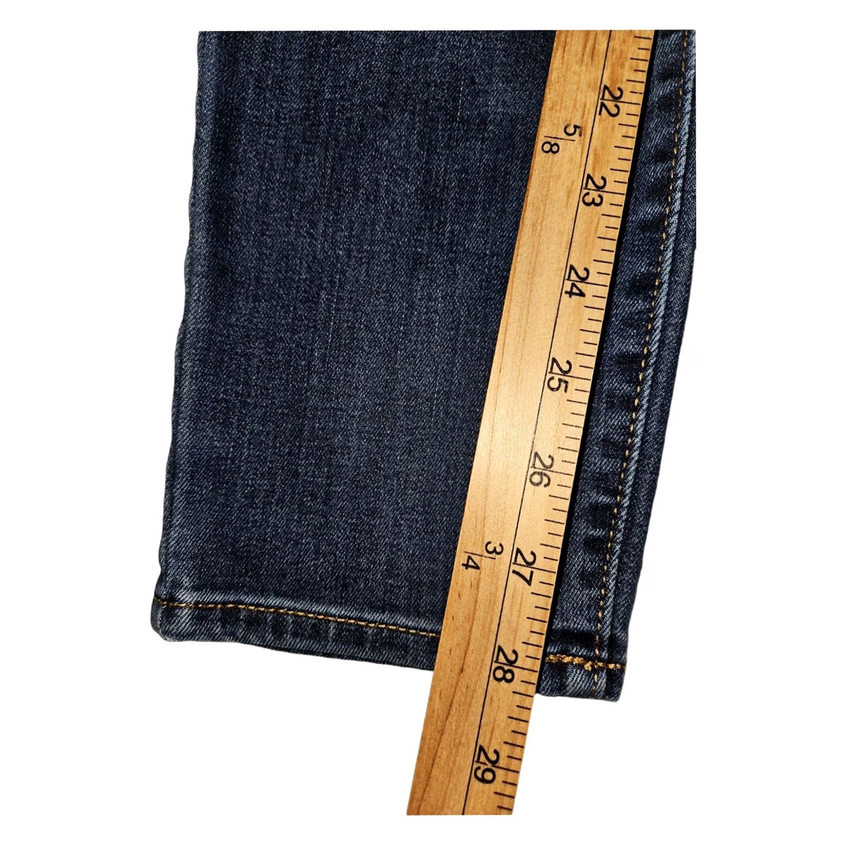 Old Navy Old Navy Pop Icon Skinny Jeans Women's 6 Denim Blue Distressed Stretch 5-Pocket Mid Rise Inseam 28 Fashion City Hipster Preppy Womens Size 28" / US 6 / IT 42 - 6 Thumbnail