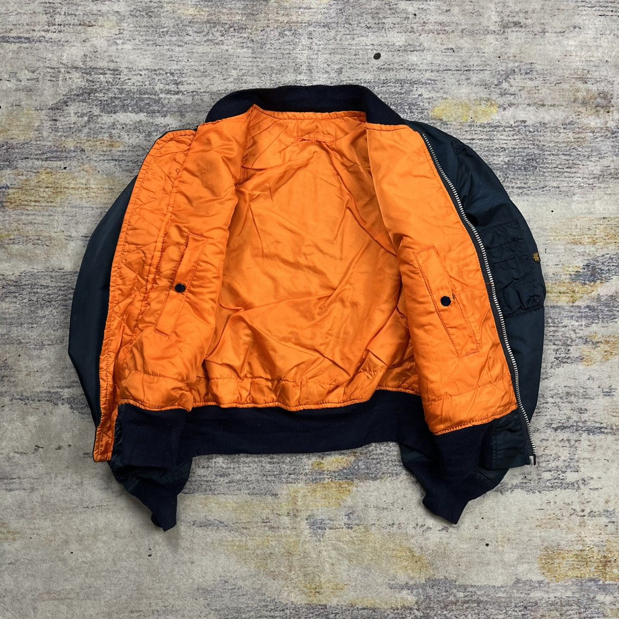 Alpha Industries Vintage 90s Alpha industries Ma-1 bomber jacket Size US L / EU 52-54 / 3 - 6 Thumbnail