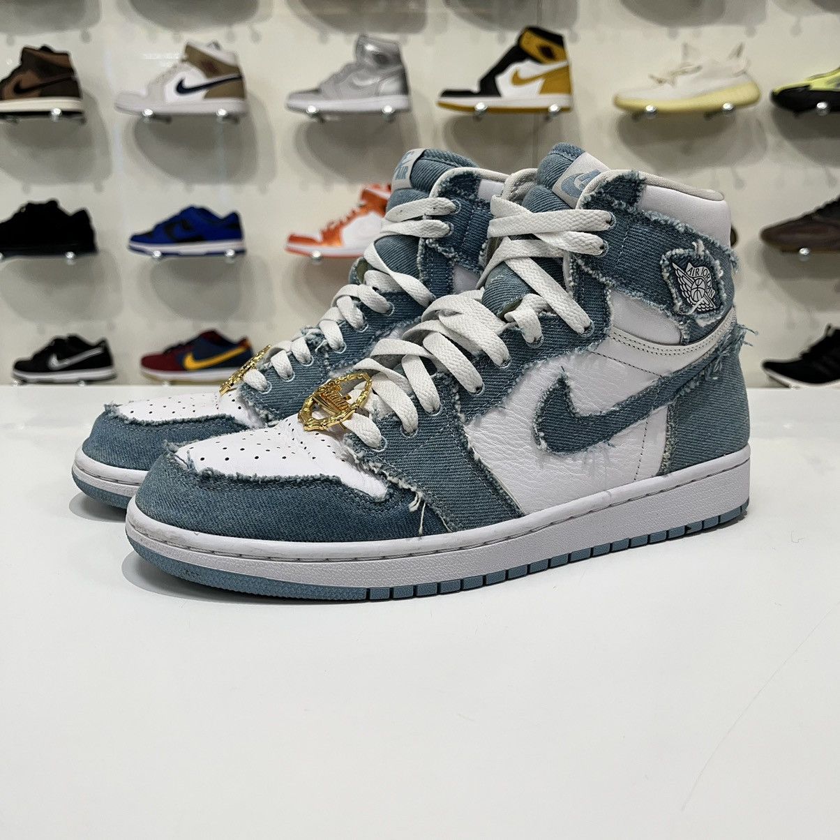 Nike Air Jordan 1 Retro High OG Denim Size US 10 / IT 40 - 2 Thumbnail